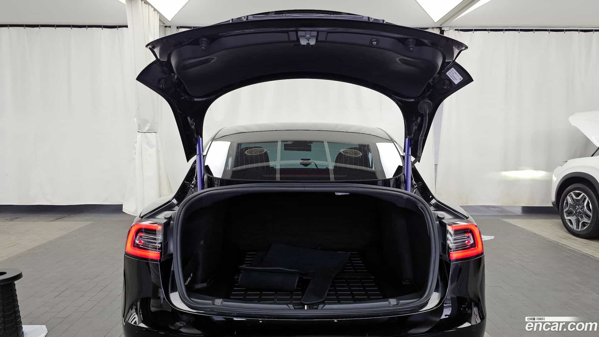 Model 3 Tesla 2019.10-OPTION-024