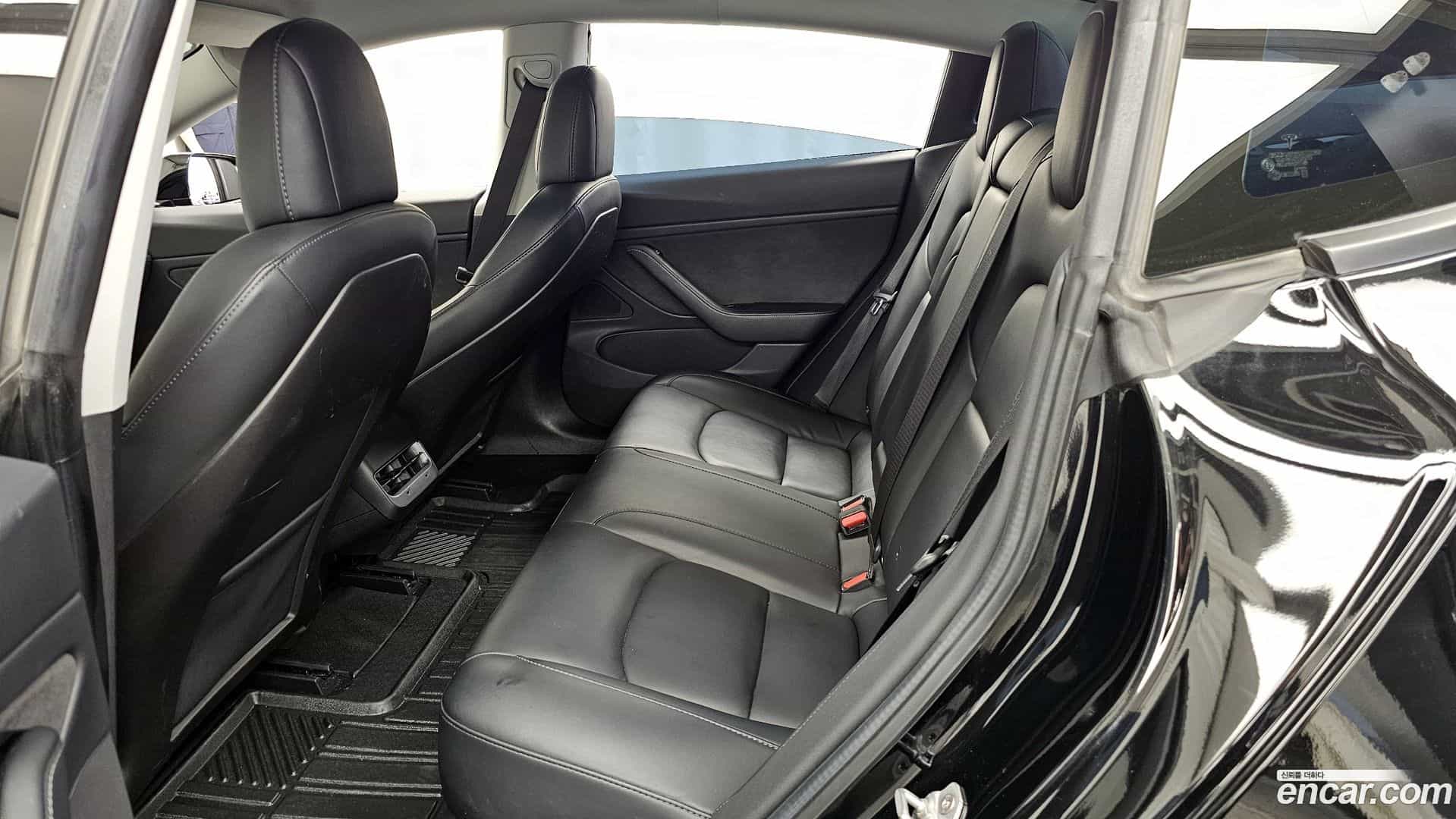 Model 3 Tesla 2019.10-INNER-036