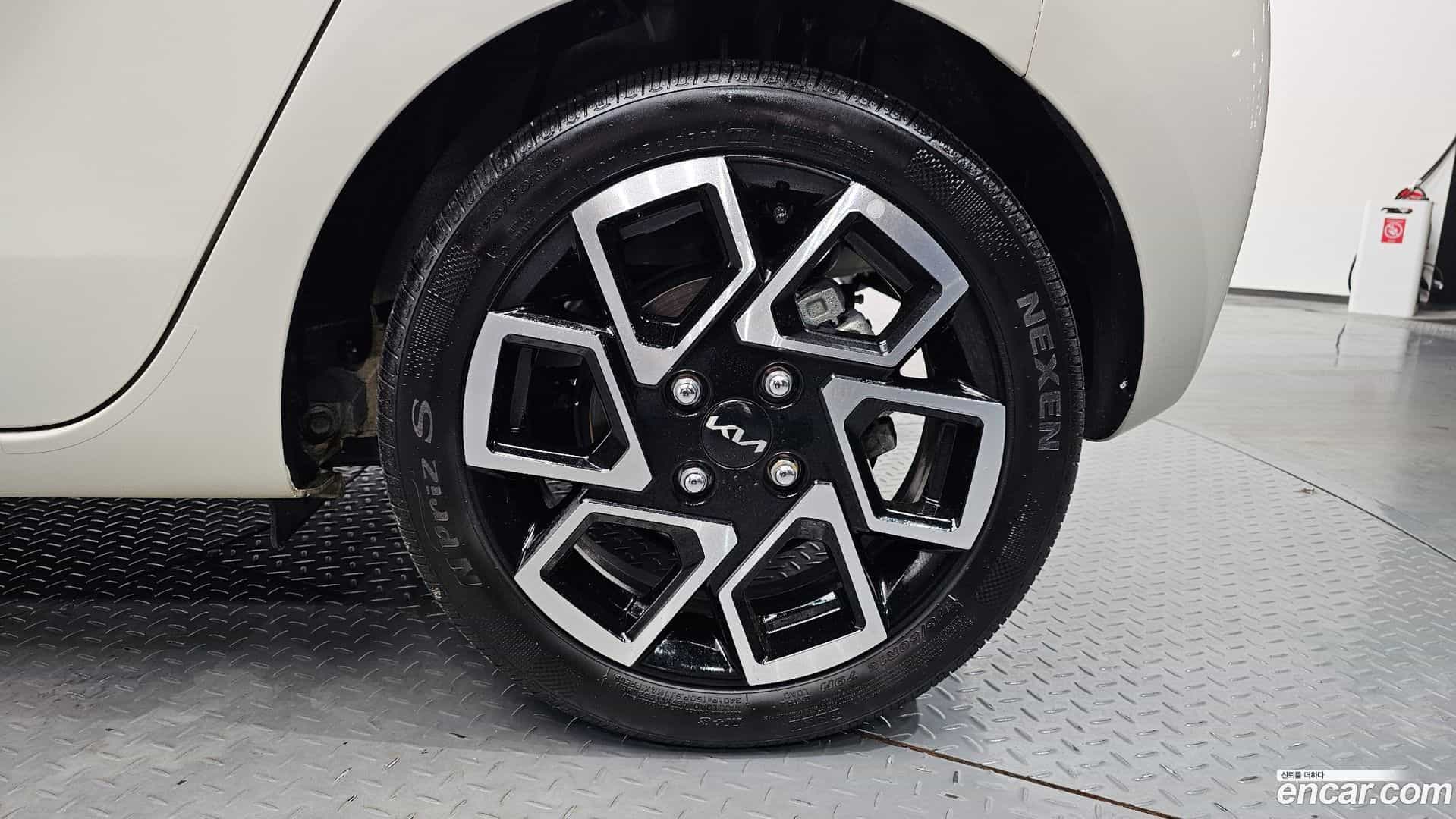 RAY Kia 2024.4-OUTER-031