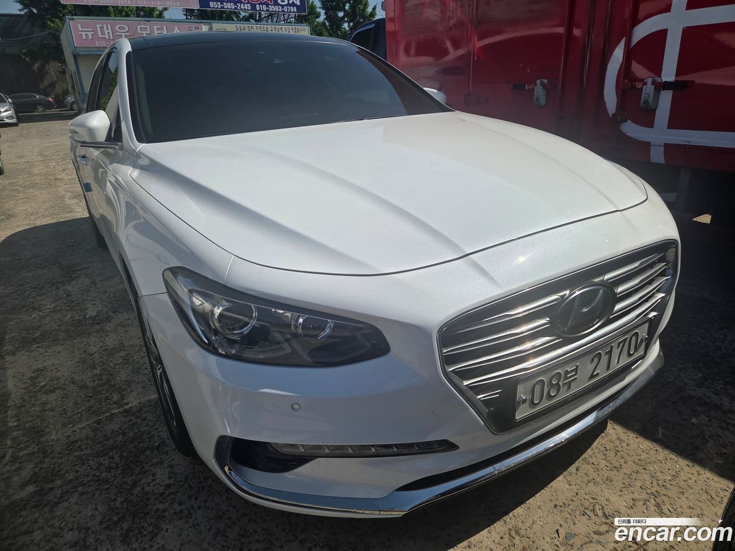 Main__Slider__Photo:Grandeur Hyundai 2018.8-0