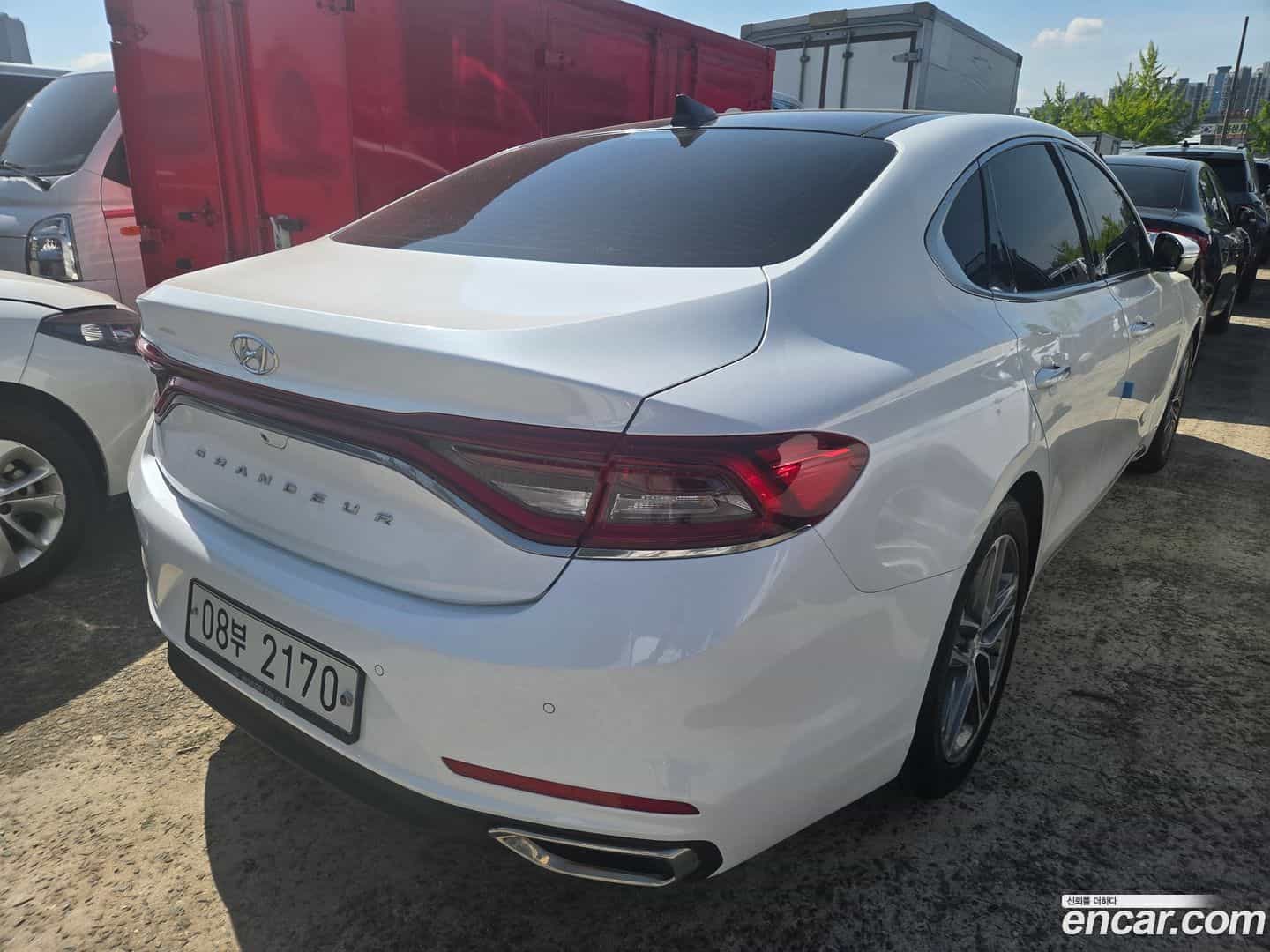 Grandeur Hyundai 2018.8-OUTER-004