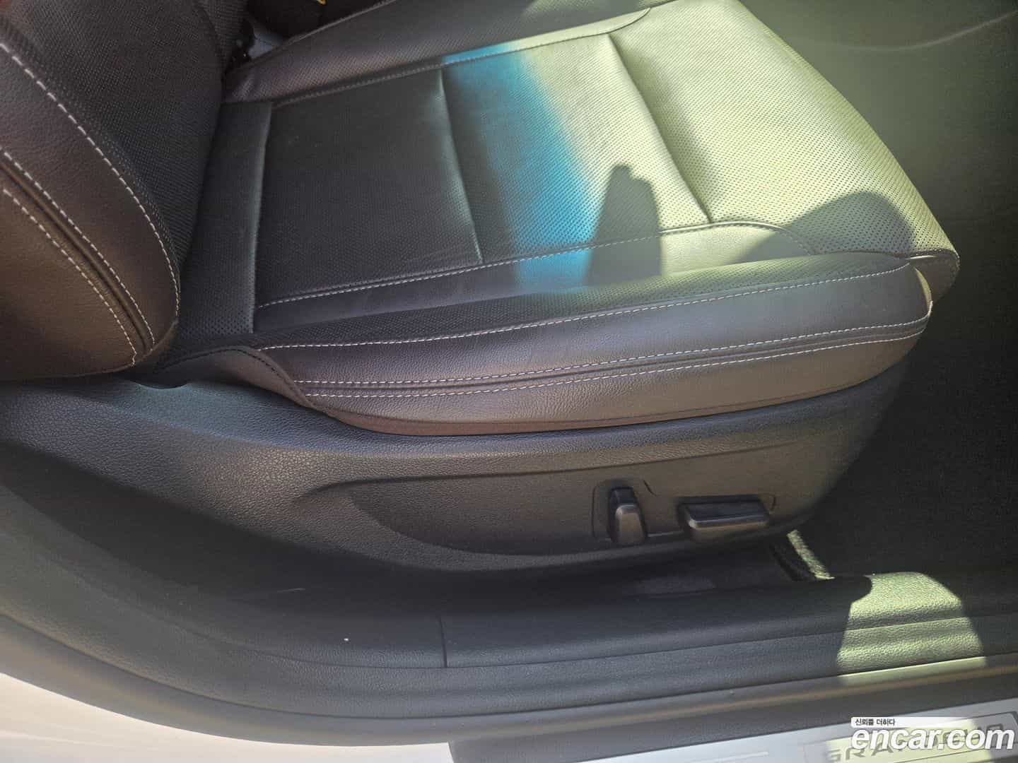 Grandeur Hyundai 2018.8-OPTION-022