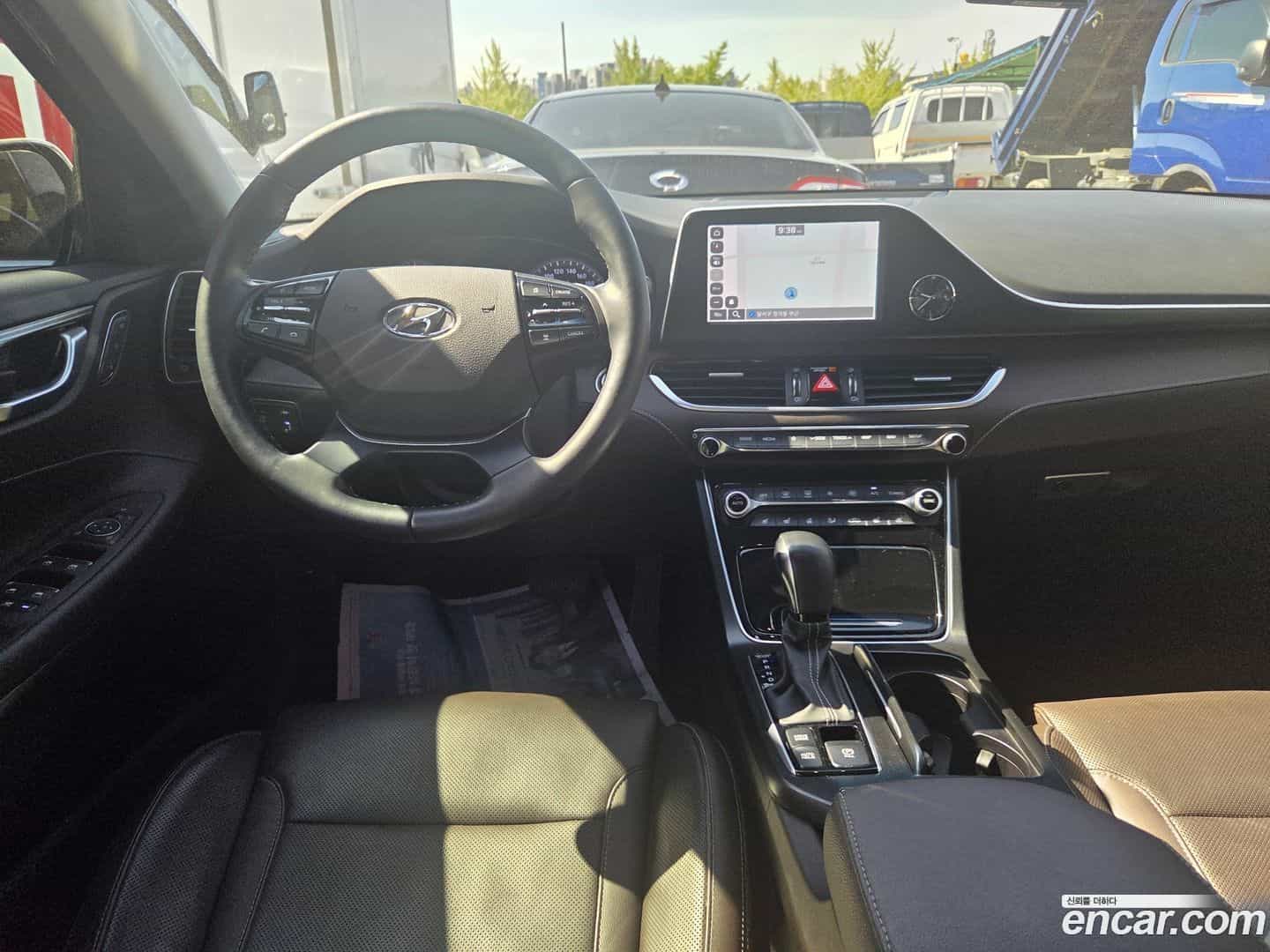 Grandeur Hyundai 2018.8-OPTION-024