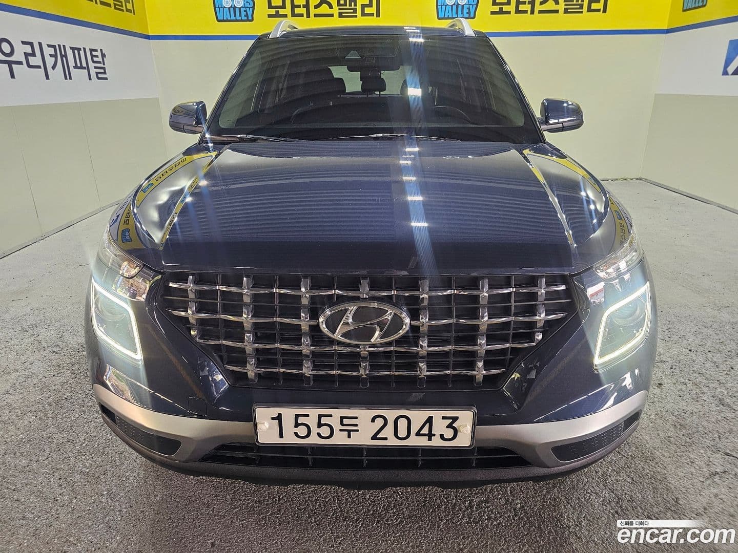 Main__Slider__Photo:Venue Hyundai 2020.3-0