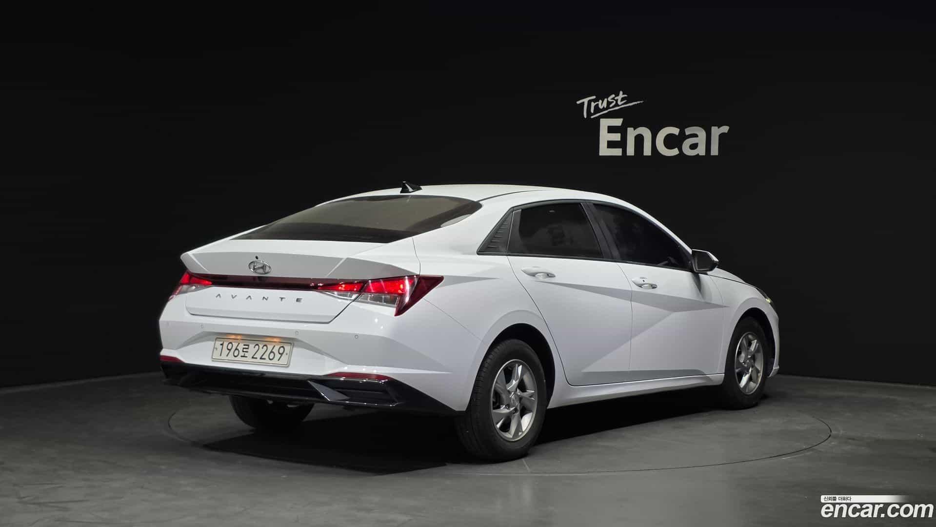 AVANTE Hyundai 2022.0-OUTER-002