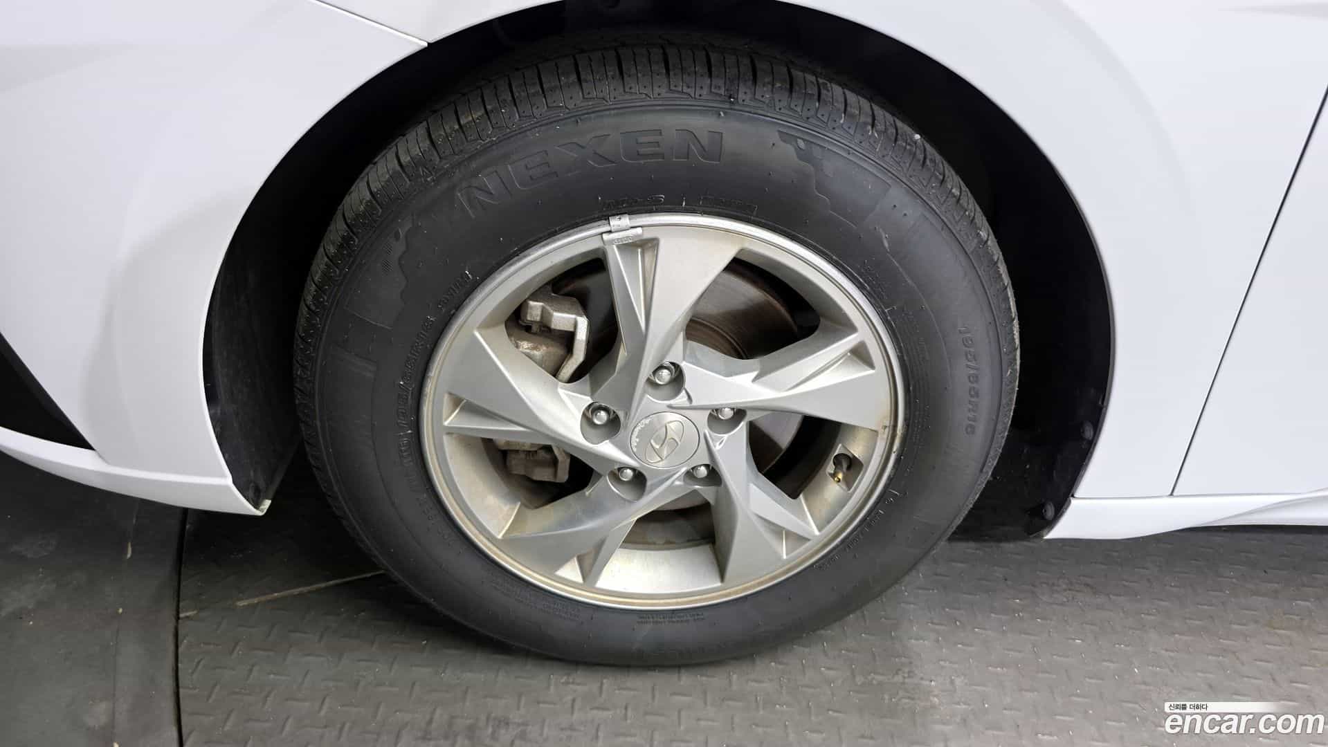 AVANTE Hyundai 2022.0-OUTER-005