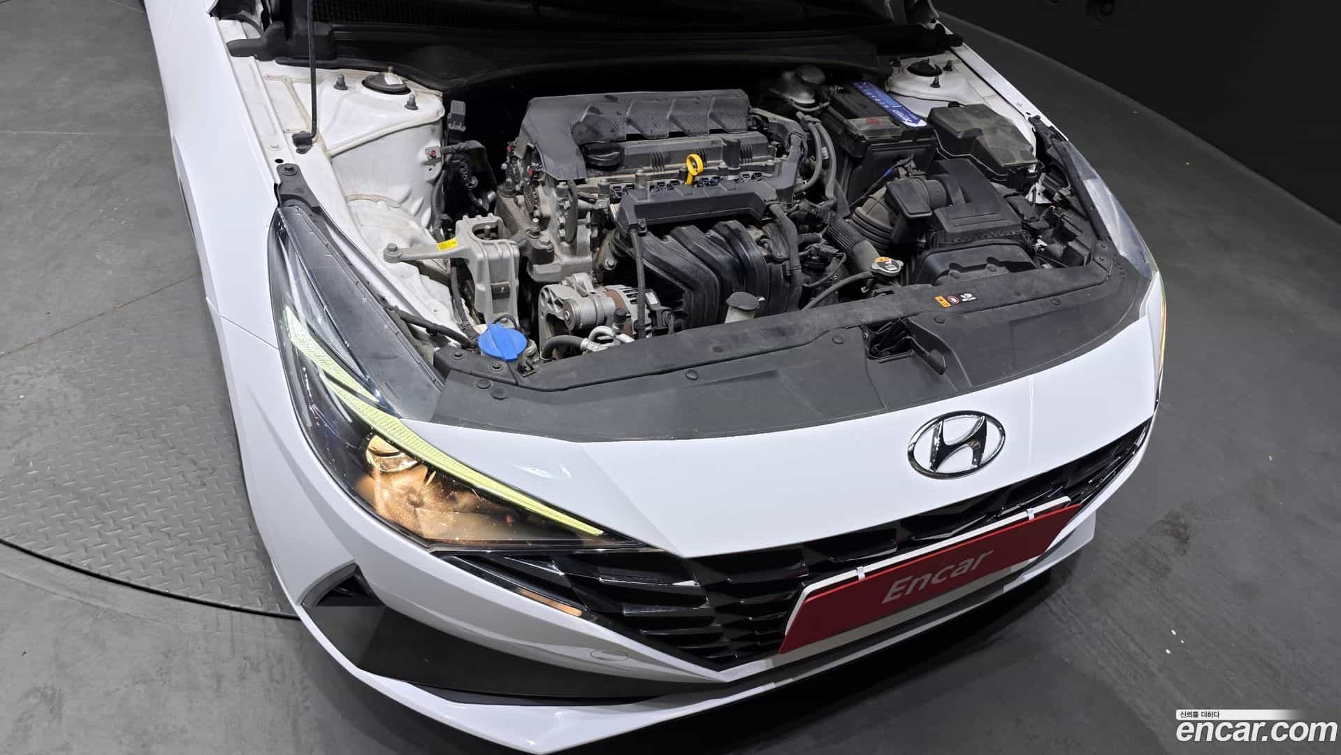 AVANTE Hyundai 2022.0-OUTER-006