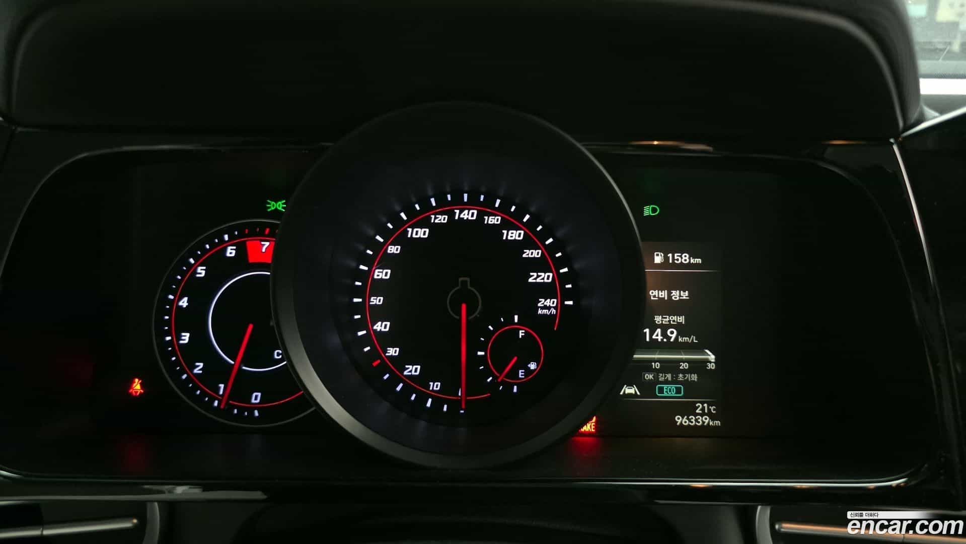 AVANTE Hyundai 2022.0-INNER-008