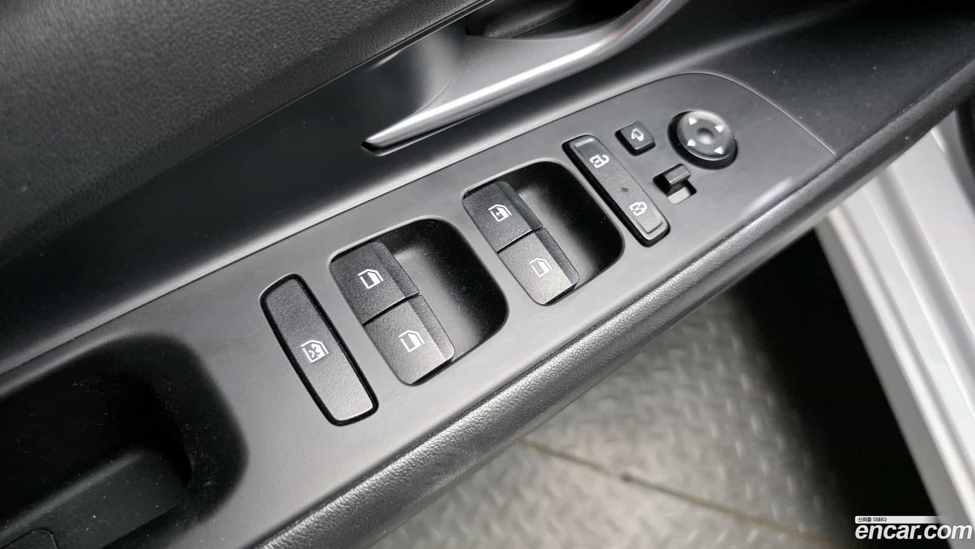 AVANTE Hyundai 2022.0-OPTION-017