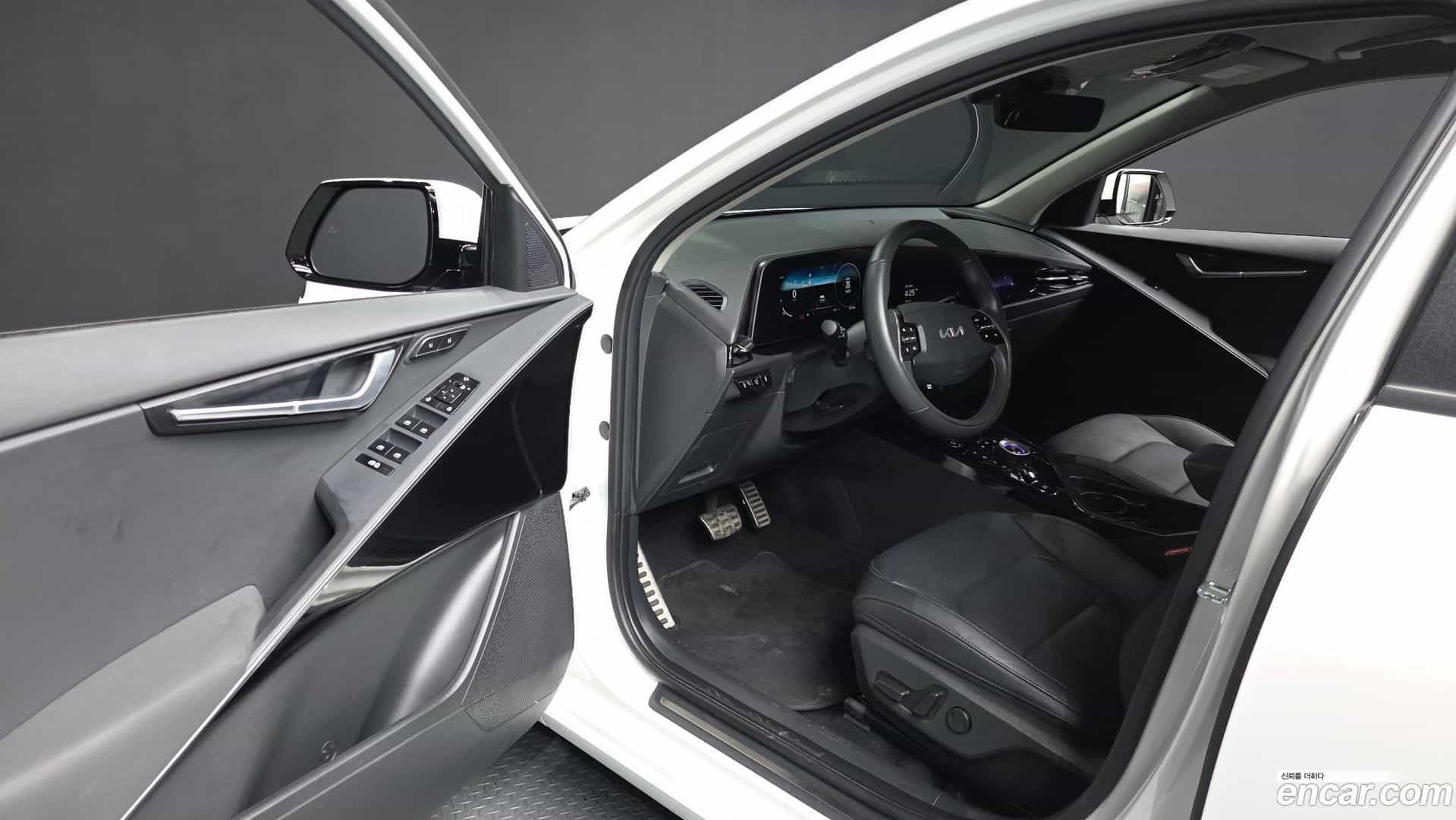 Niro Kia 2024.2-INNER-010
