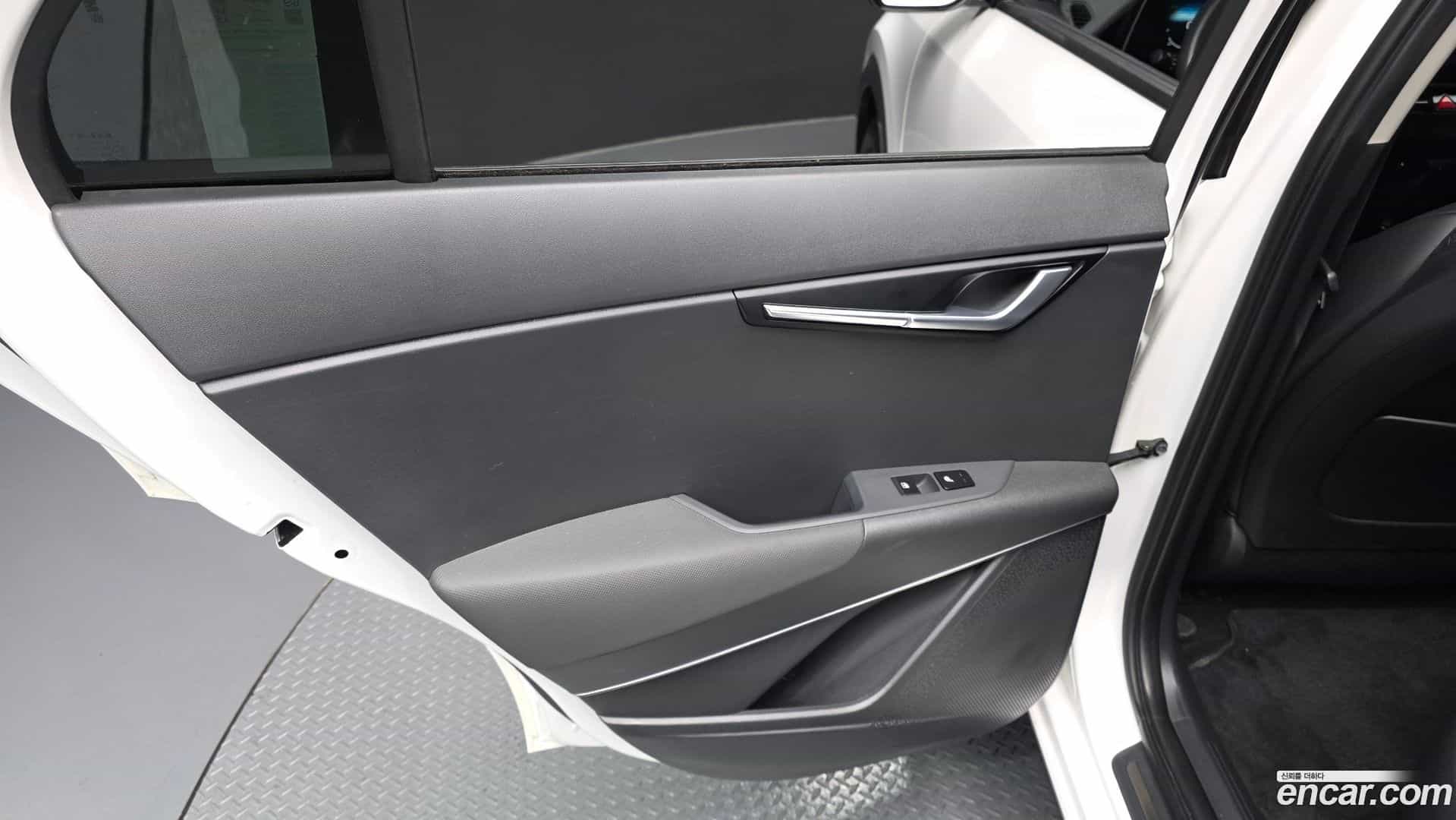 Niro Kia 2024.2-INNER-035