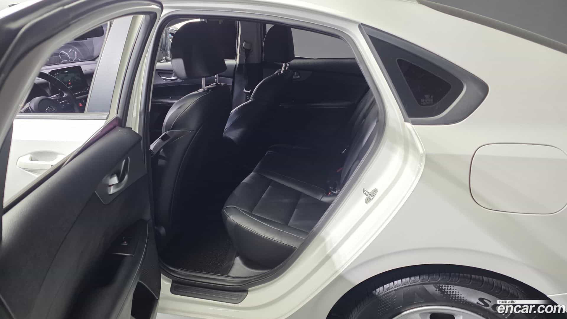 K3 Kia 2018.6-OPTION-015