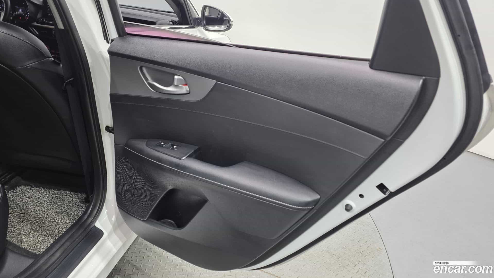 K3 Kia 2020.5-INNER-035