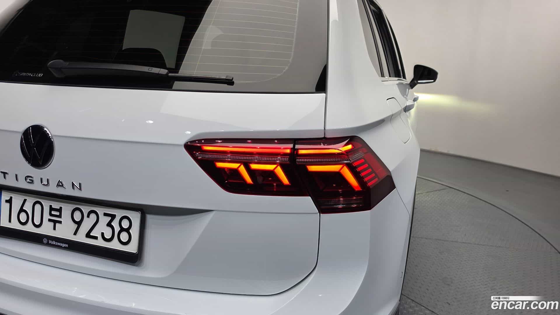 Tiguan Volkswagen 2021.6-OUTER-033