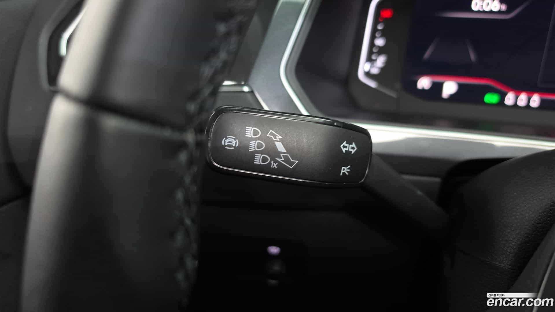 Tiguan Volkswagen 2021.6-OPTION-050