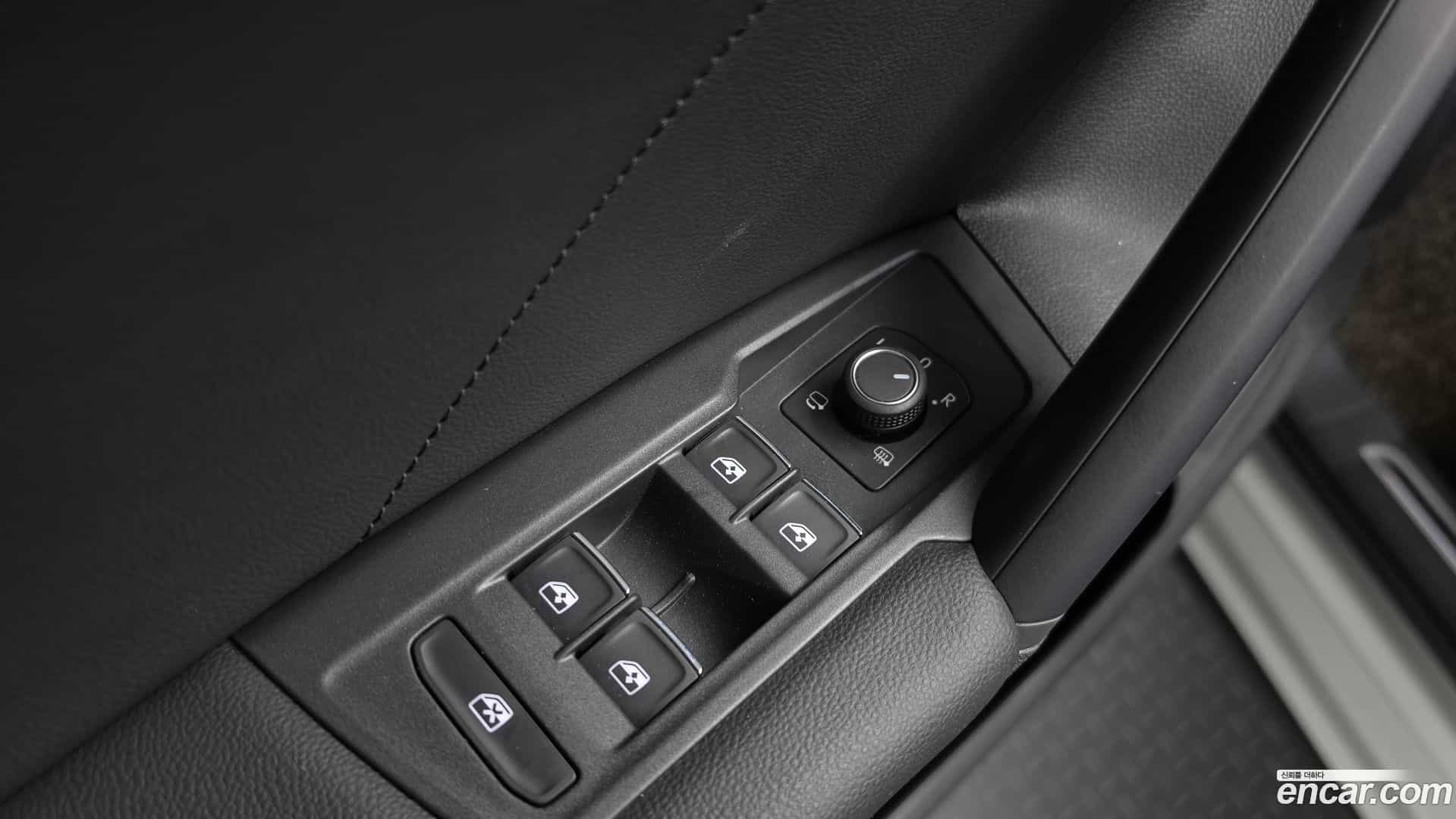 Tiguan Volkswagen 2021.6-OPTION-051