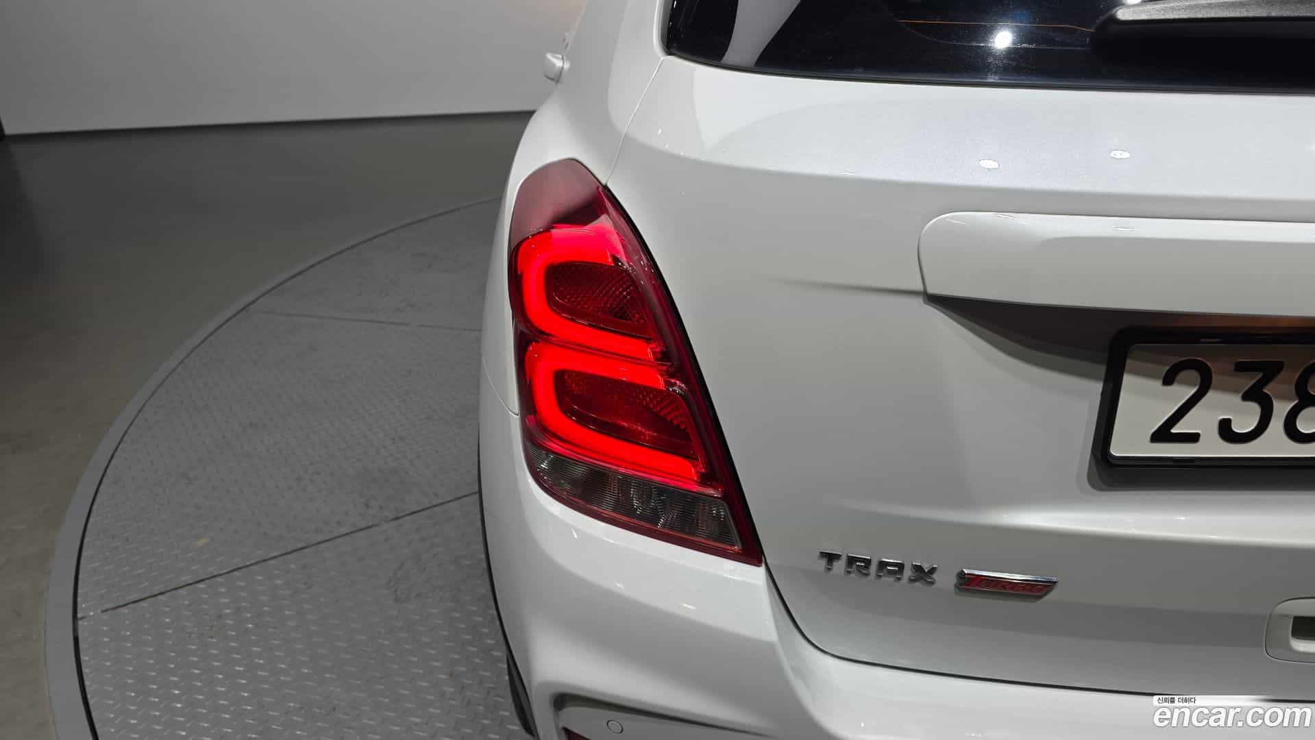 Trax Chevrolet 2022.3-OUTER-033