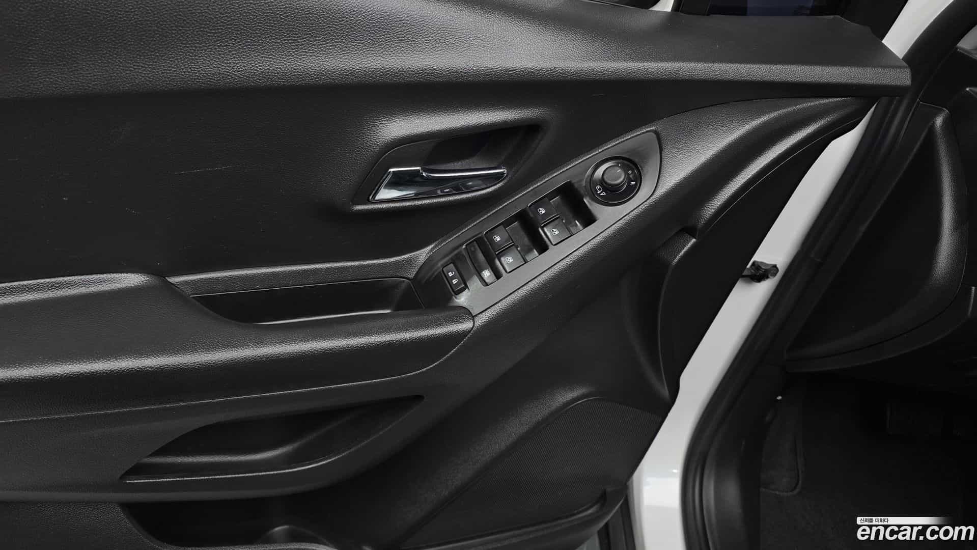 Trax Chevrolet 2022.3-OPTION-041