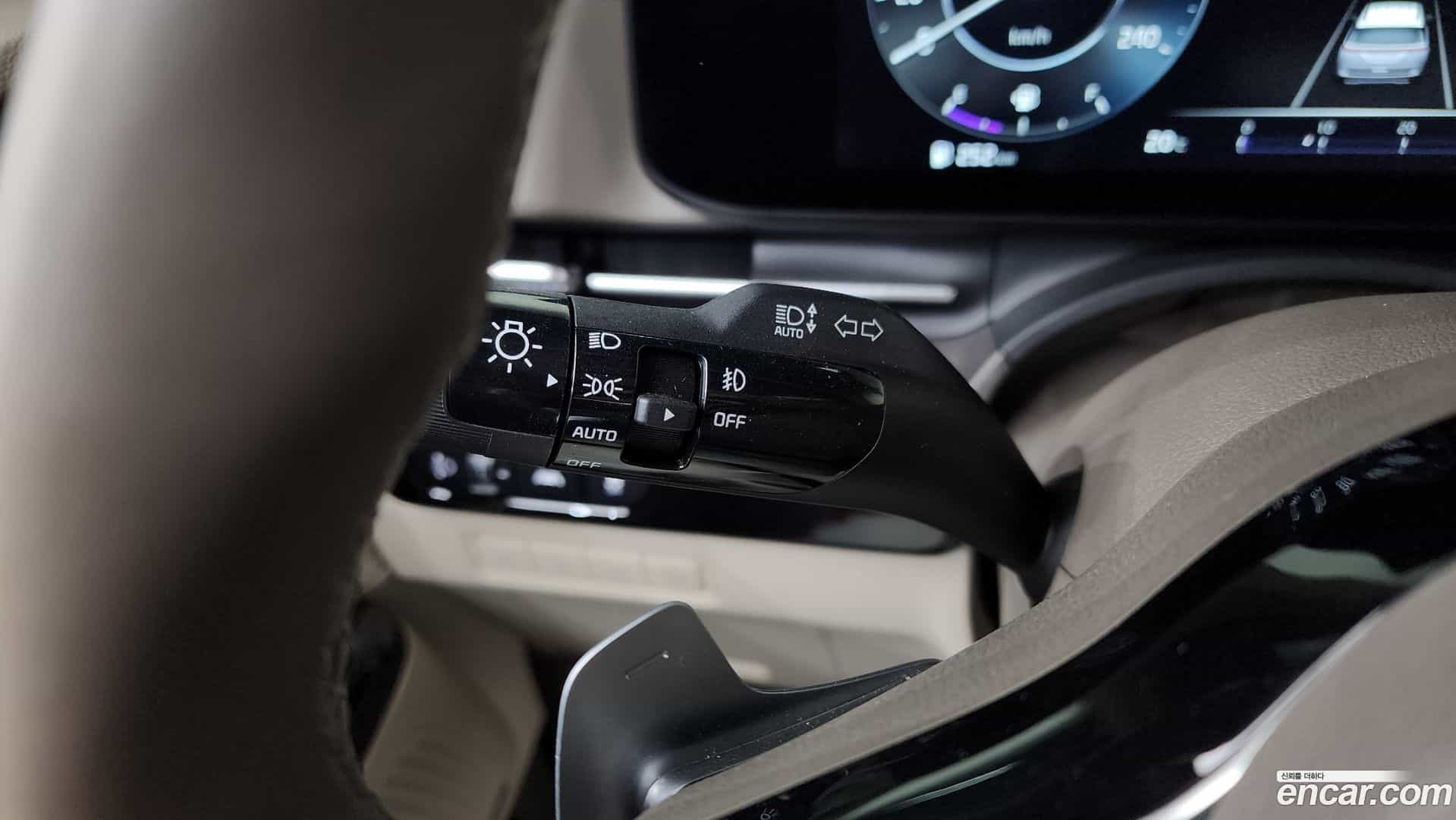 Canival Kia 2022.7-OPTION-043