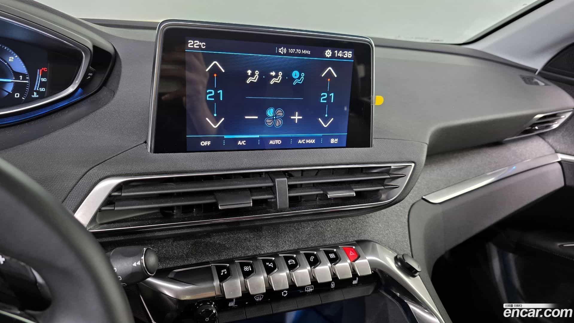 3008 Peugeot 2017.10-OPTION-021