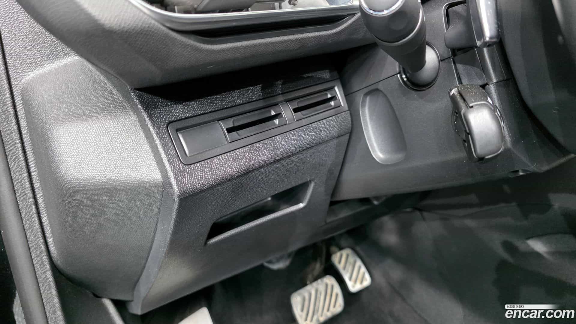 3008 Peugeot 2017.10-OPTION-024