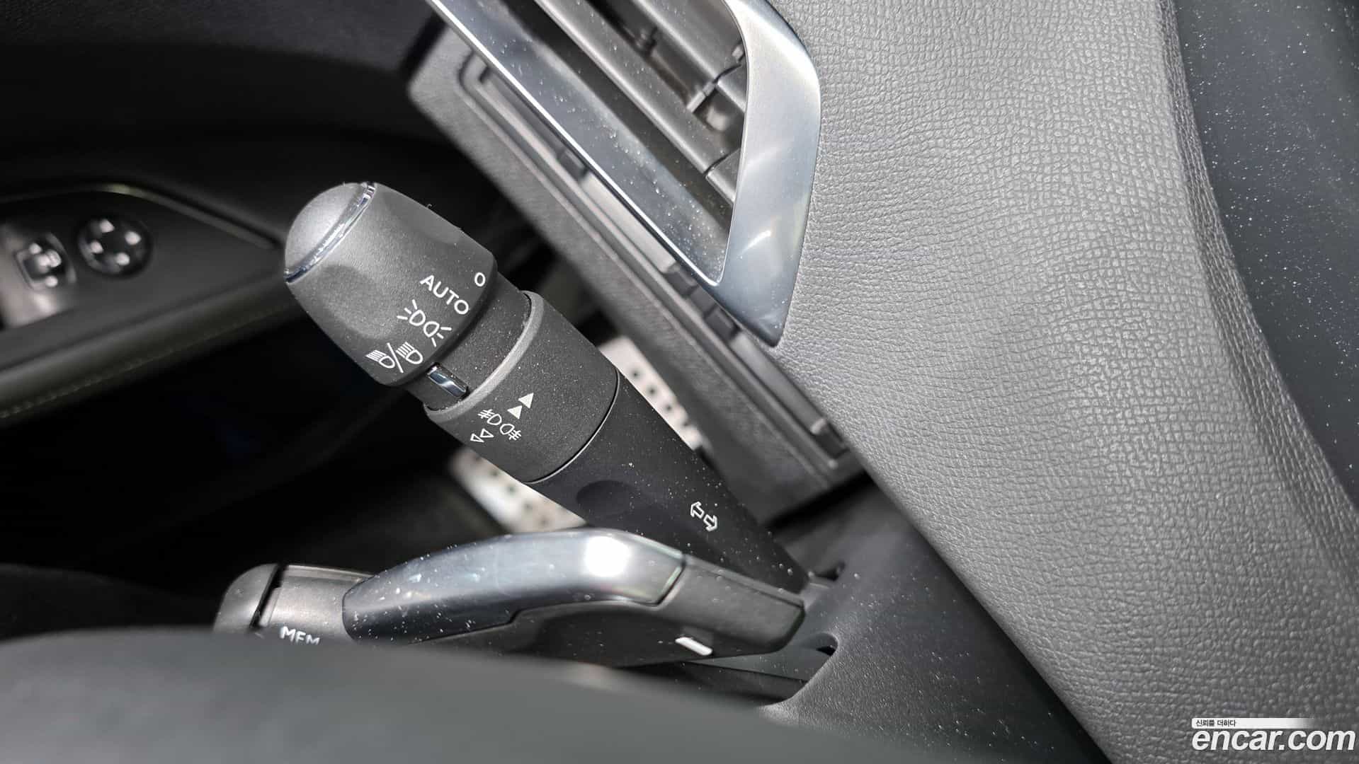 3008 Peugeot 2017.10-OPTION-041