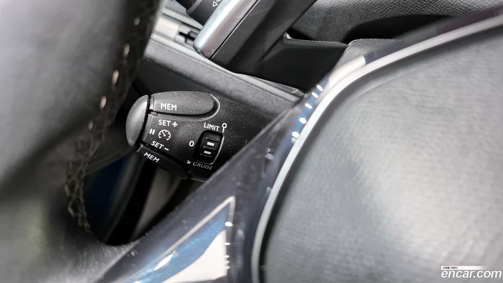 3008 Peugeot 2017.10-OPTION-042