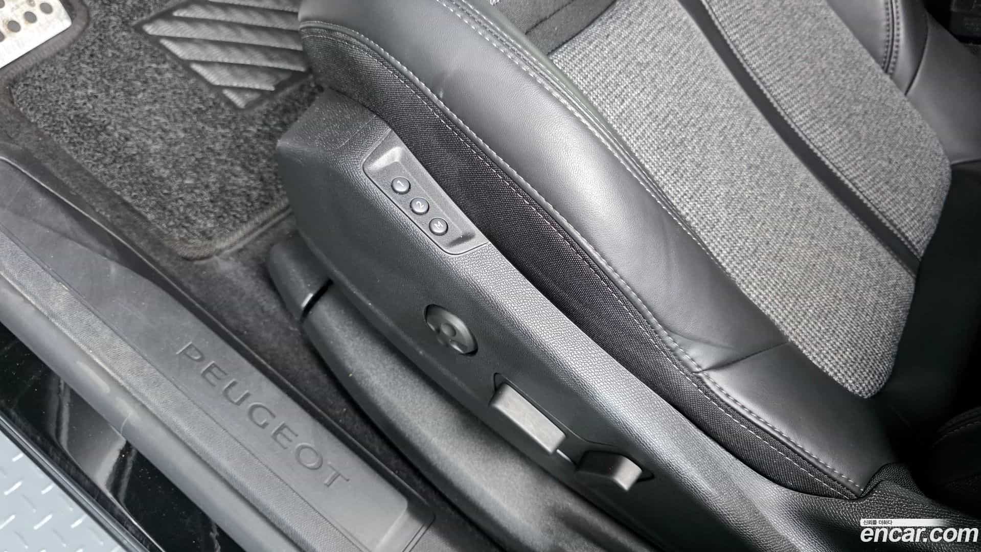 3008 Peugeot 2017.10-OPTION-043
