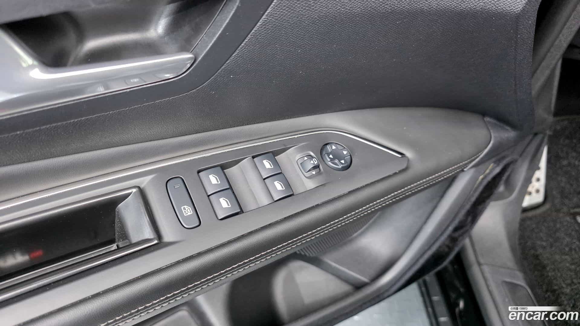 3008 Peugeot 2017.10-OPTION-044