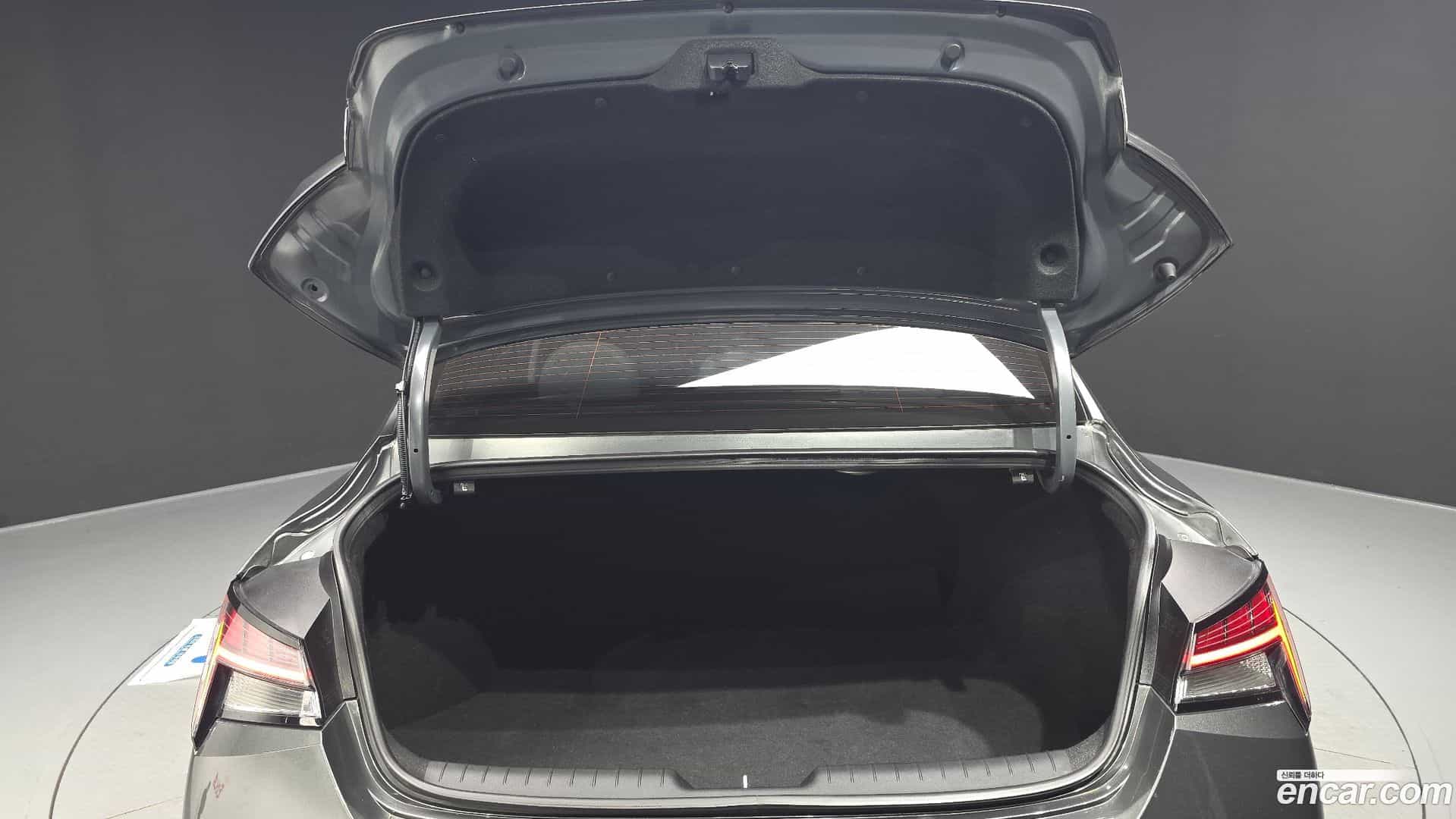 AVANTE Hyundai 2021.9-OPTION-024