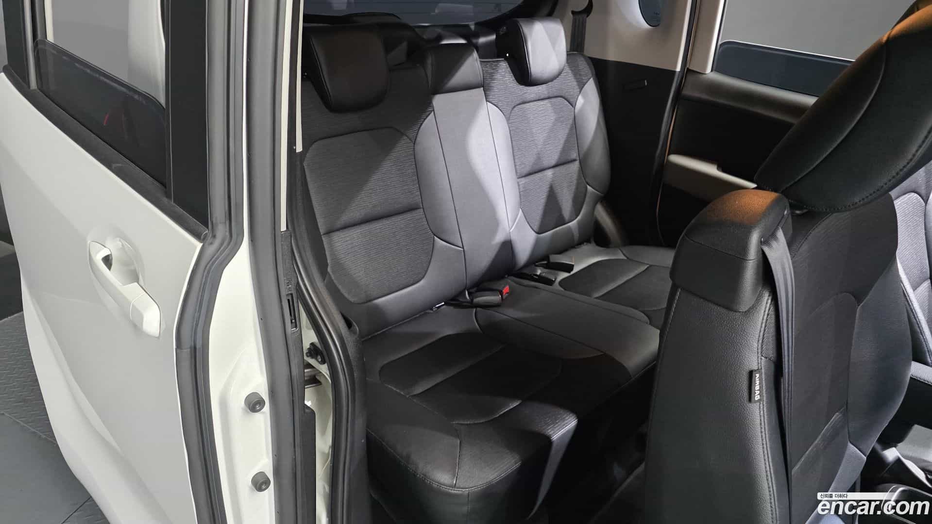 RAY Kia 2021.11-INNER-036