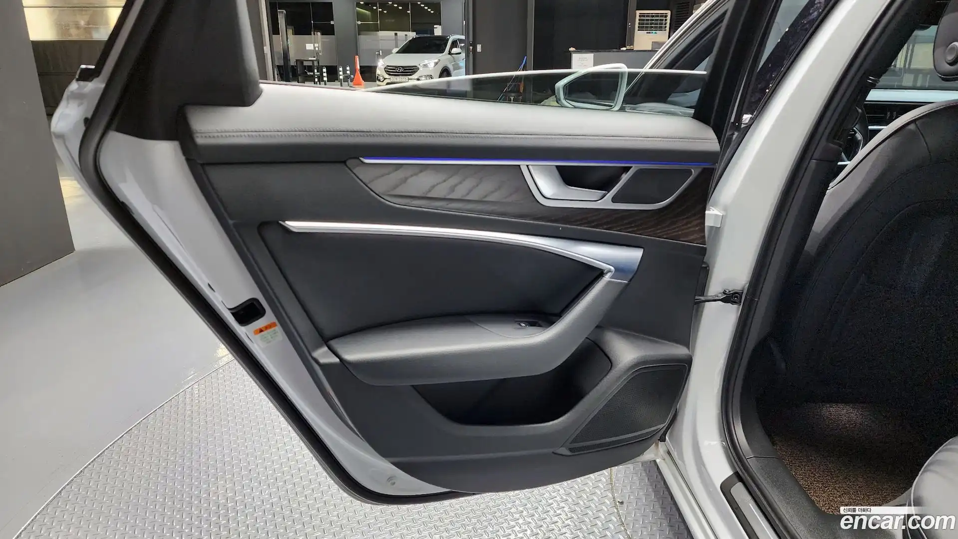 A6 Audi 2022.5-INNER-035