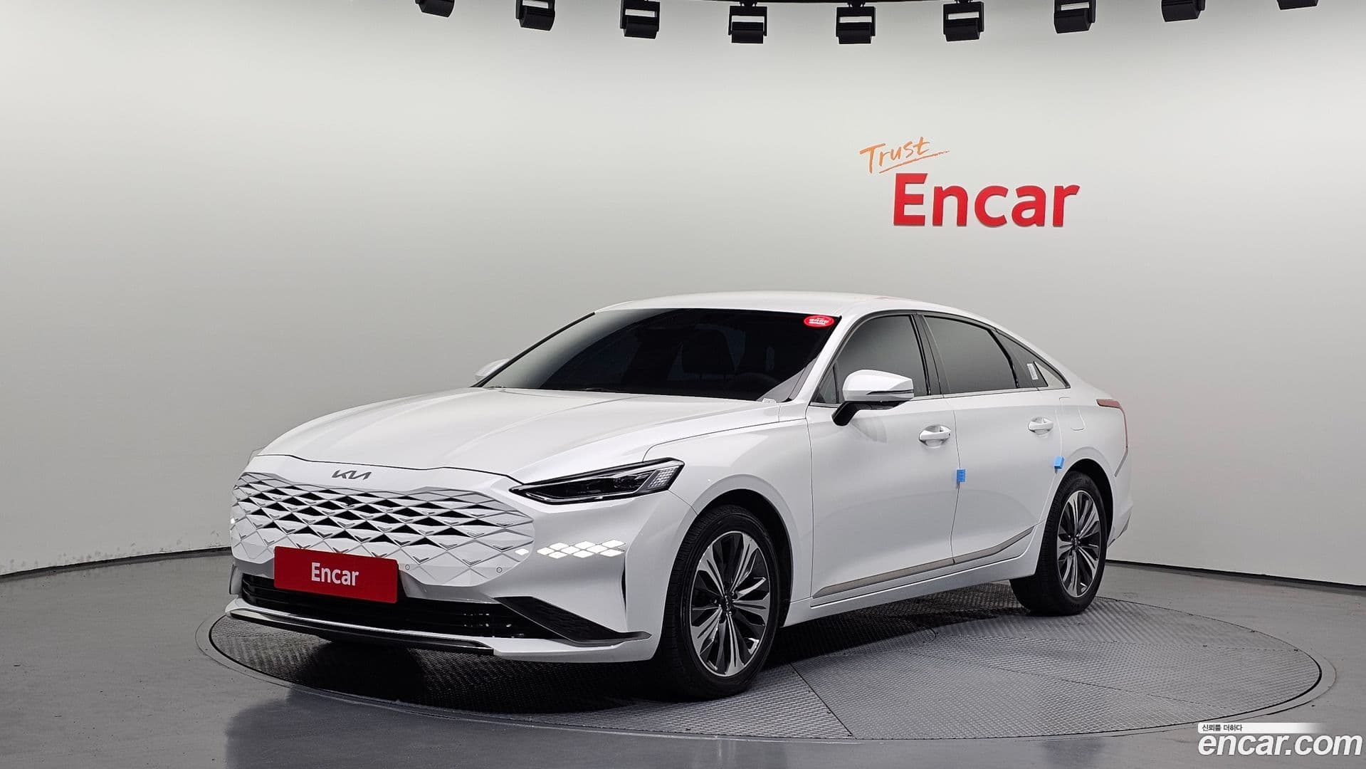 Main__Slider__Photo:K8 Kia 2022.1-0