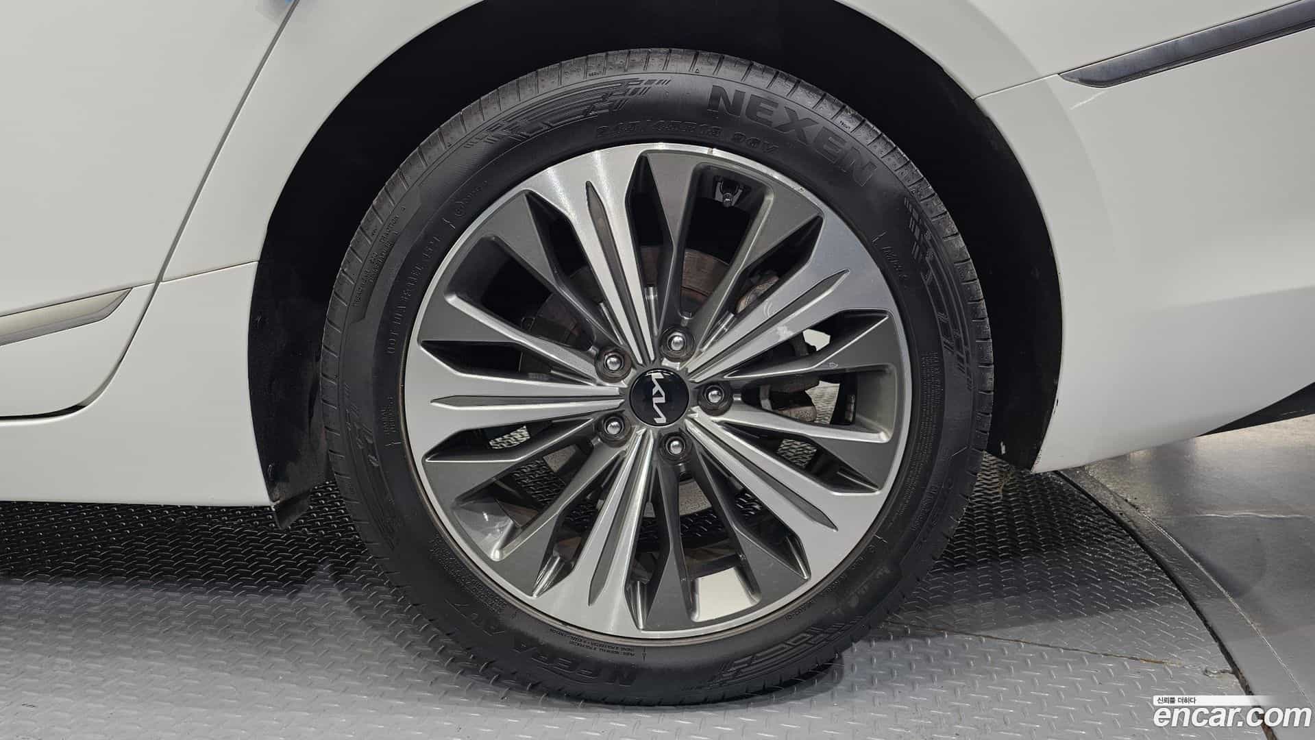 K8 Kia 2022.1-OUTER-031