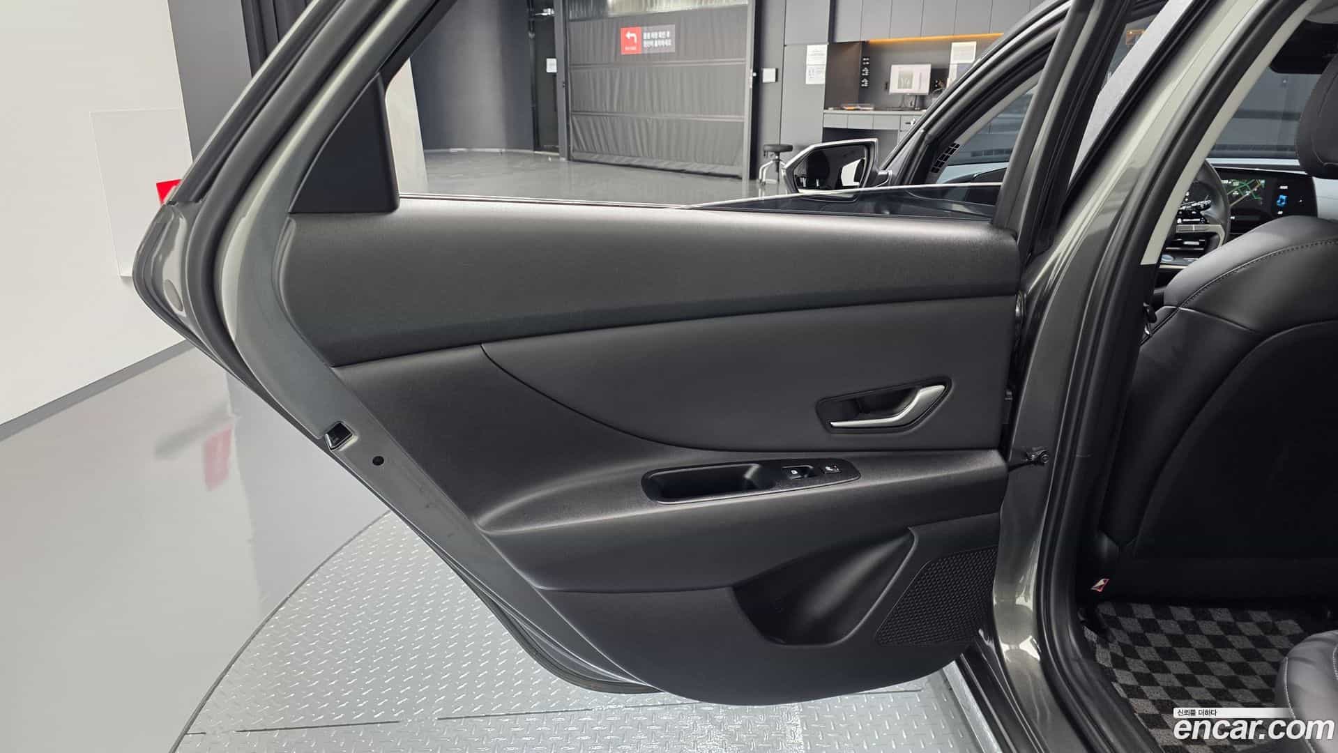 AVANTE Hyundai 2024.7-INNER-035