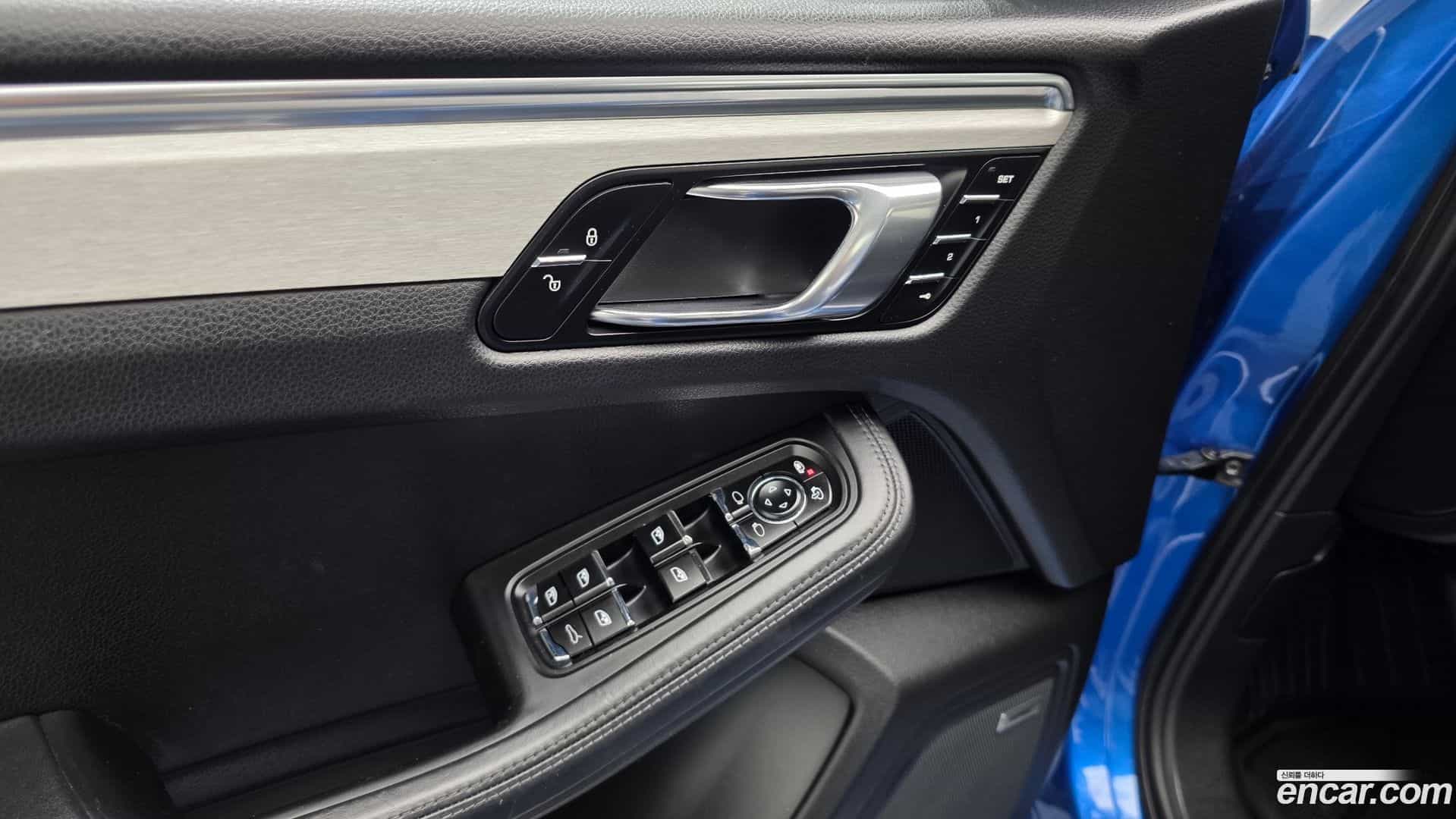 Macan Porsche 2015.3-OPTION-040