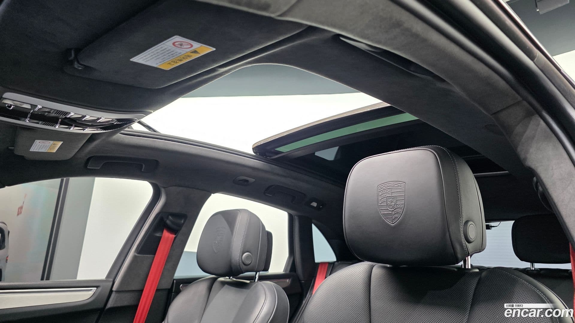 Main__Slider__Photo:Macan Porsche 2015.3-29
