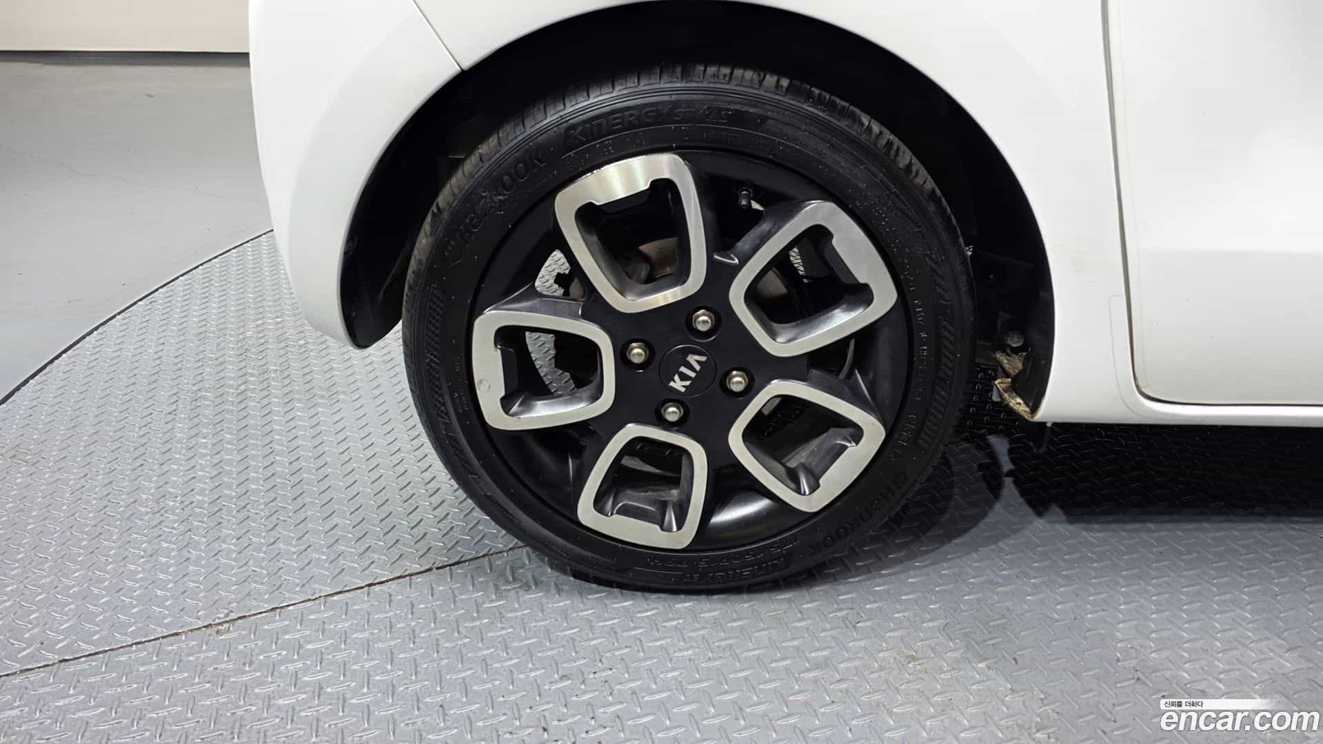 RAY Kia 2021.1-OUTER-005