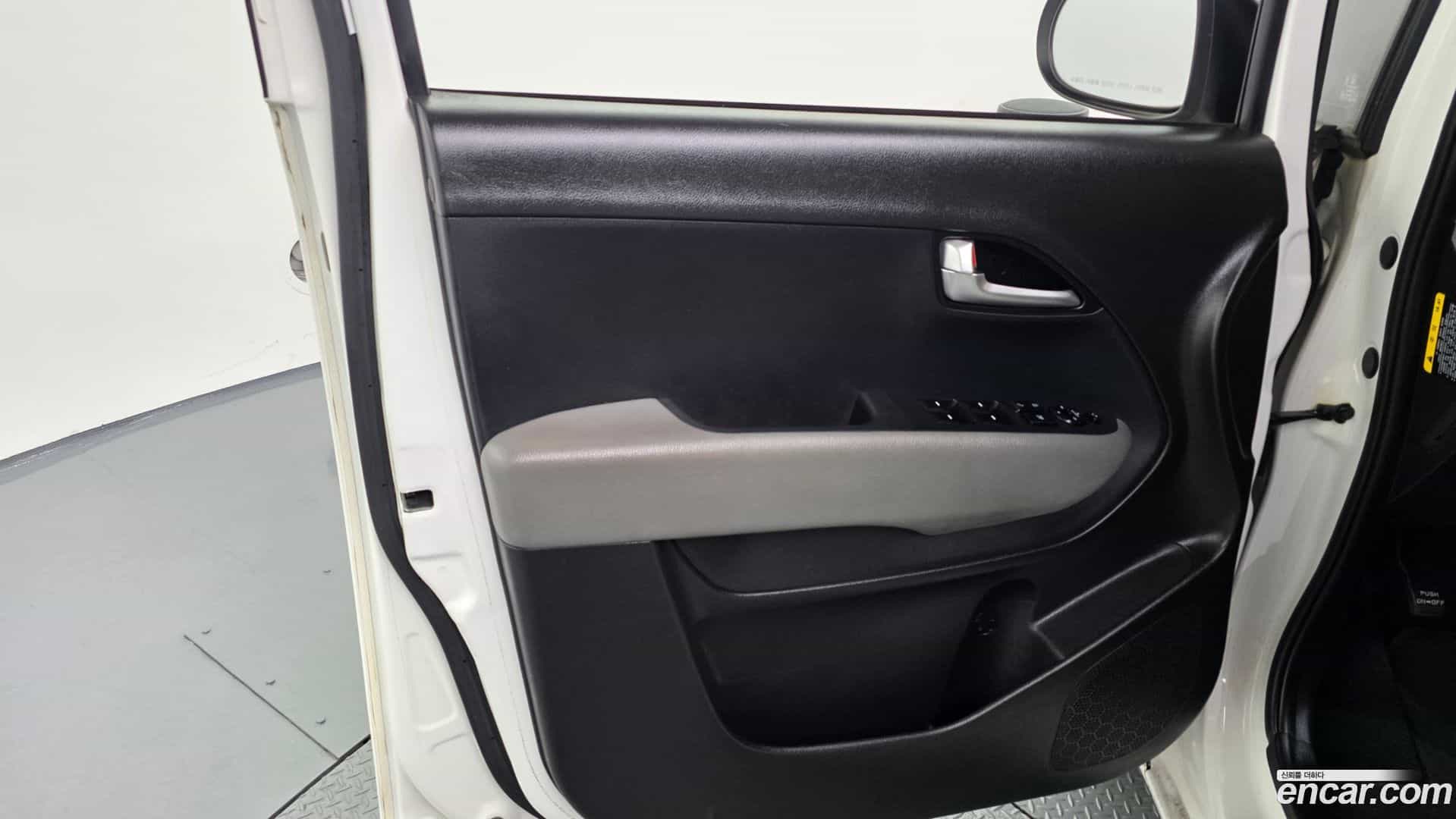 RAY Kia 2021.1-INNER-034