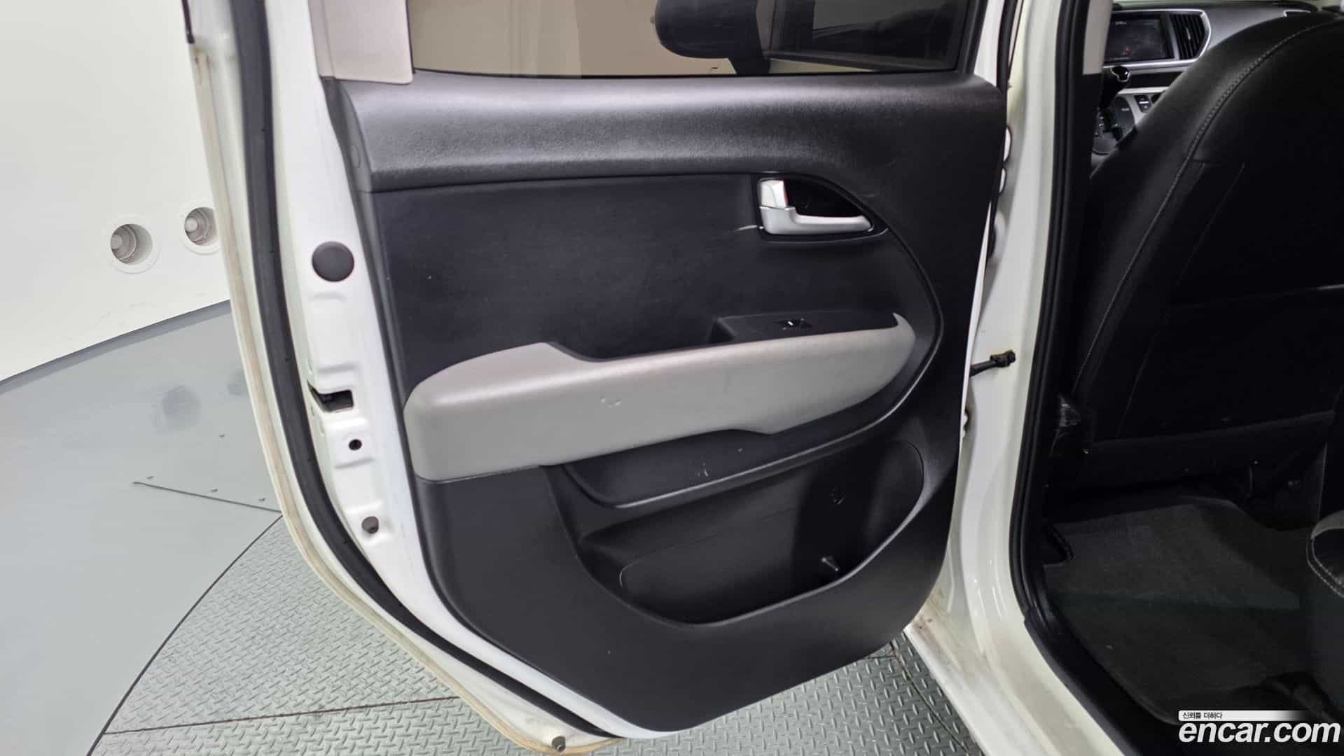 RAY Kia 2021.1-INNER-035