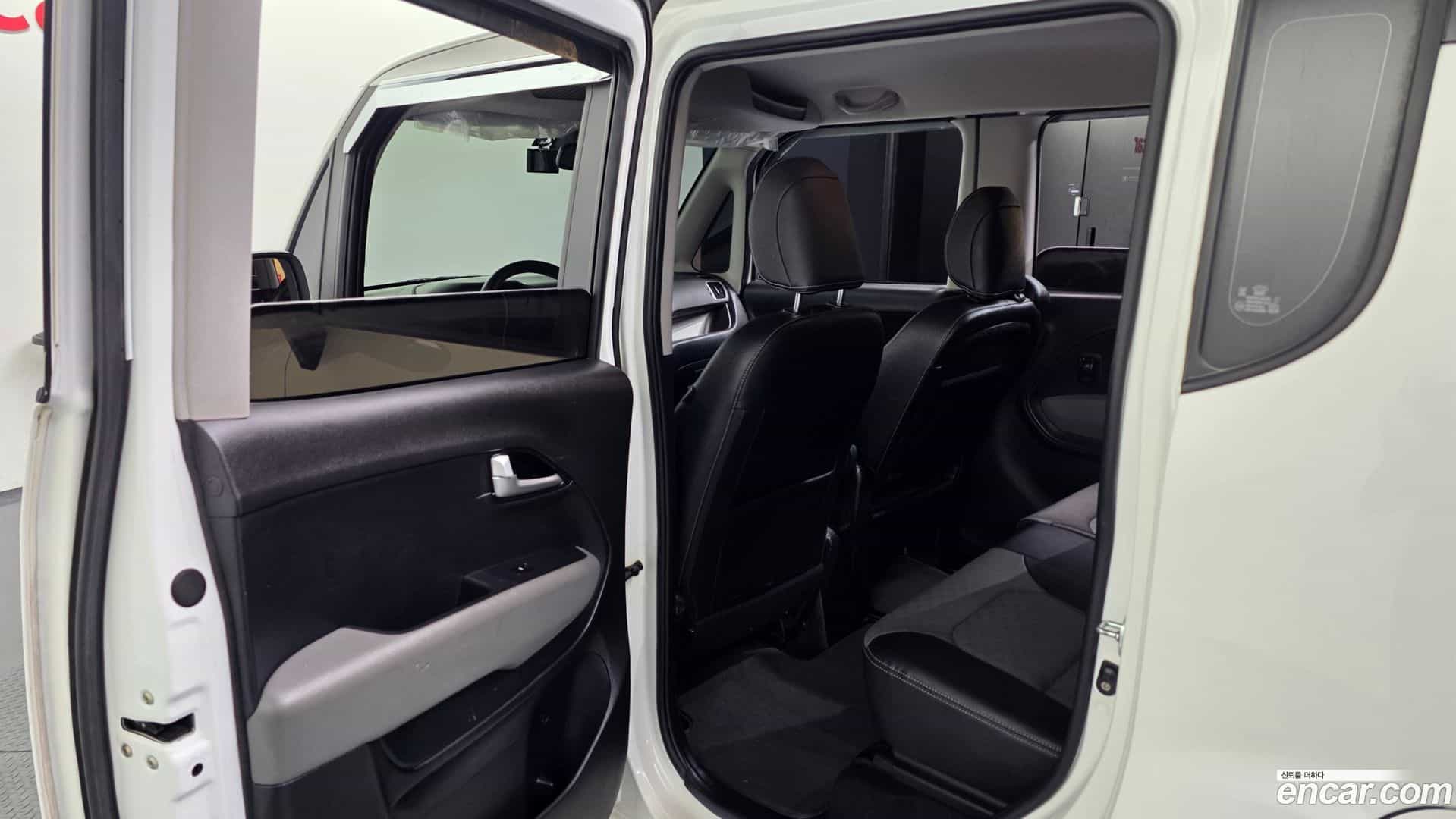 RAY Kia 2021.1-INNER-036