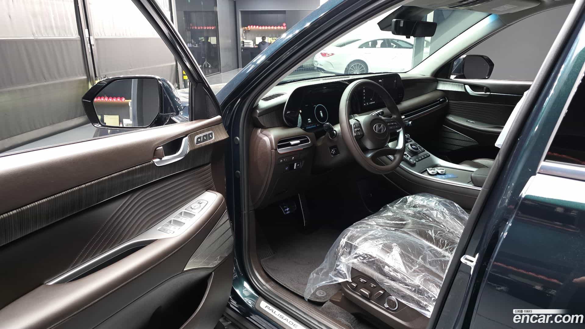 Palisade Hyundai 2023.1-INNER-010