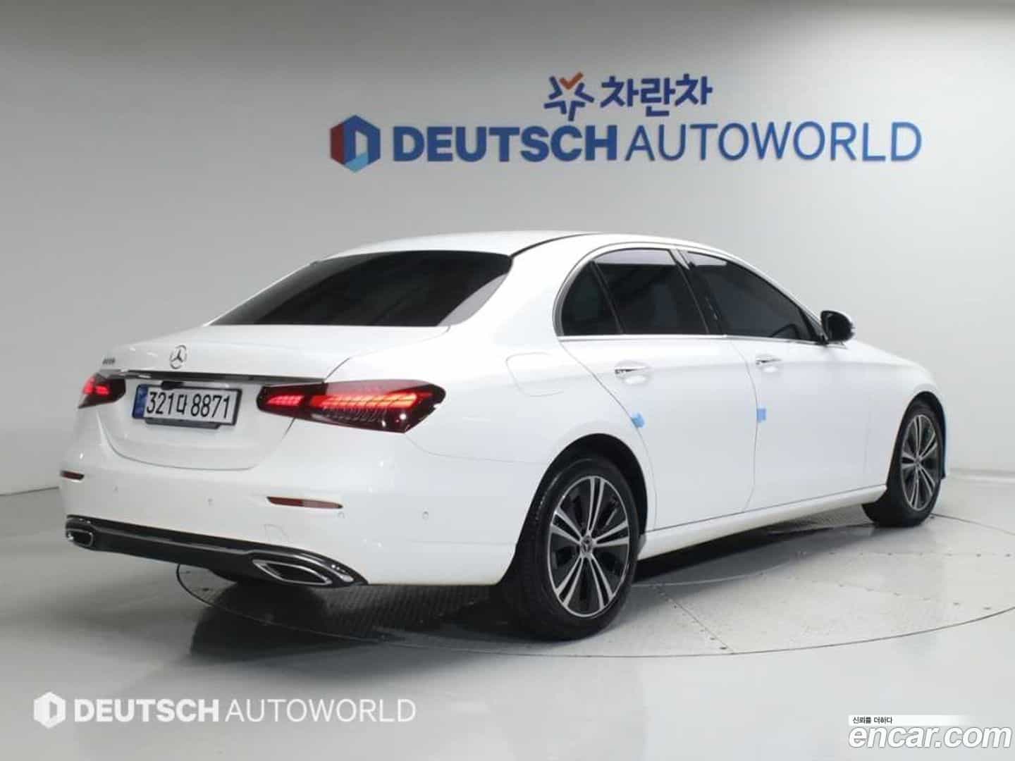 E-Class Mercedes-Benz 2020.10-OUTER-002