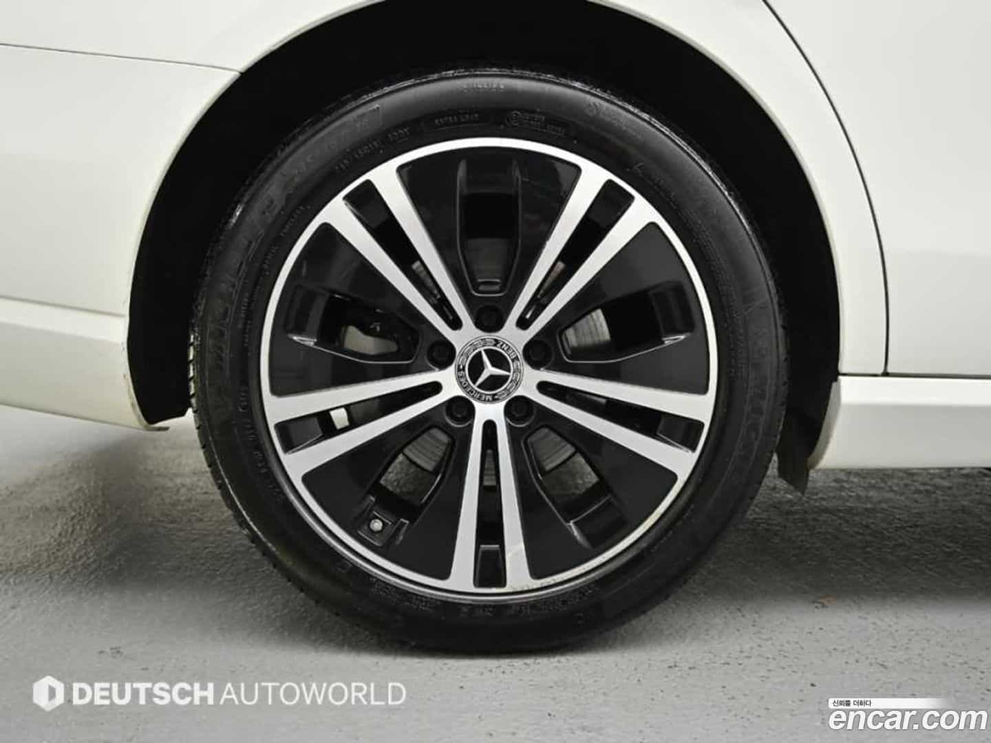 E-Class Mercedes-Benz 2020.10-OUTER-005