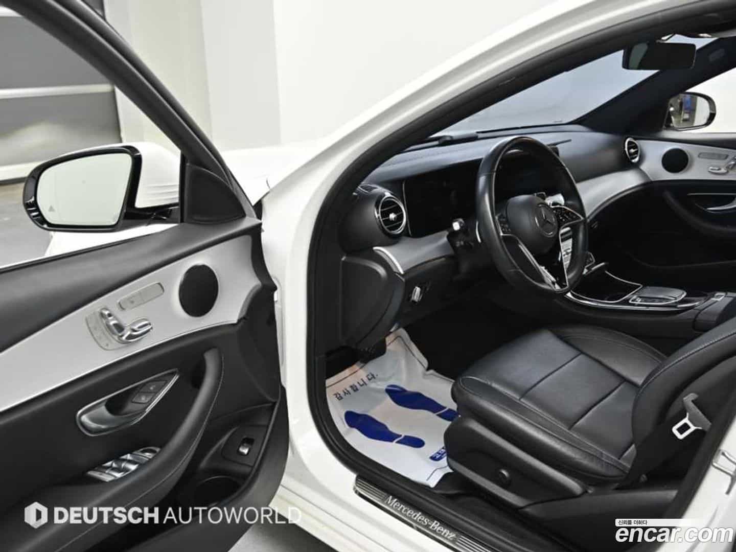 E-Class Mercedes-Benz 2020.10-OPTION-015