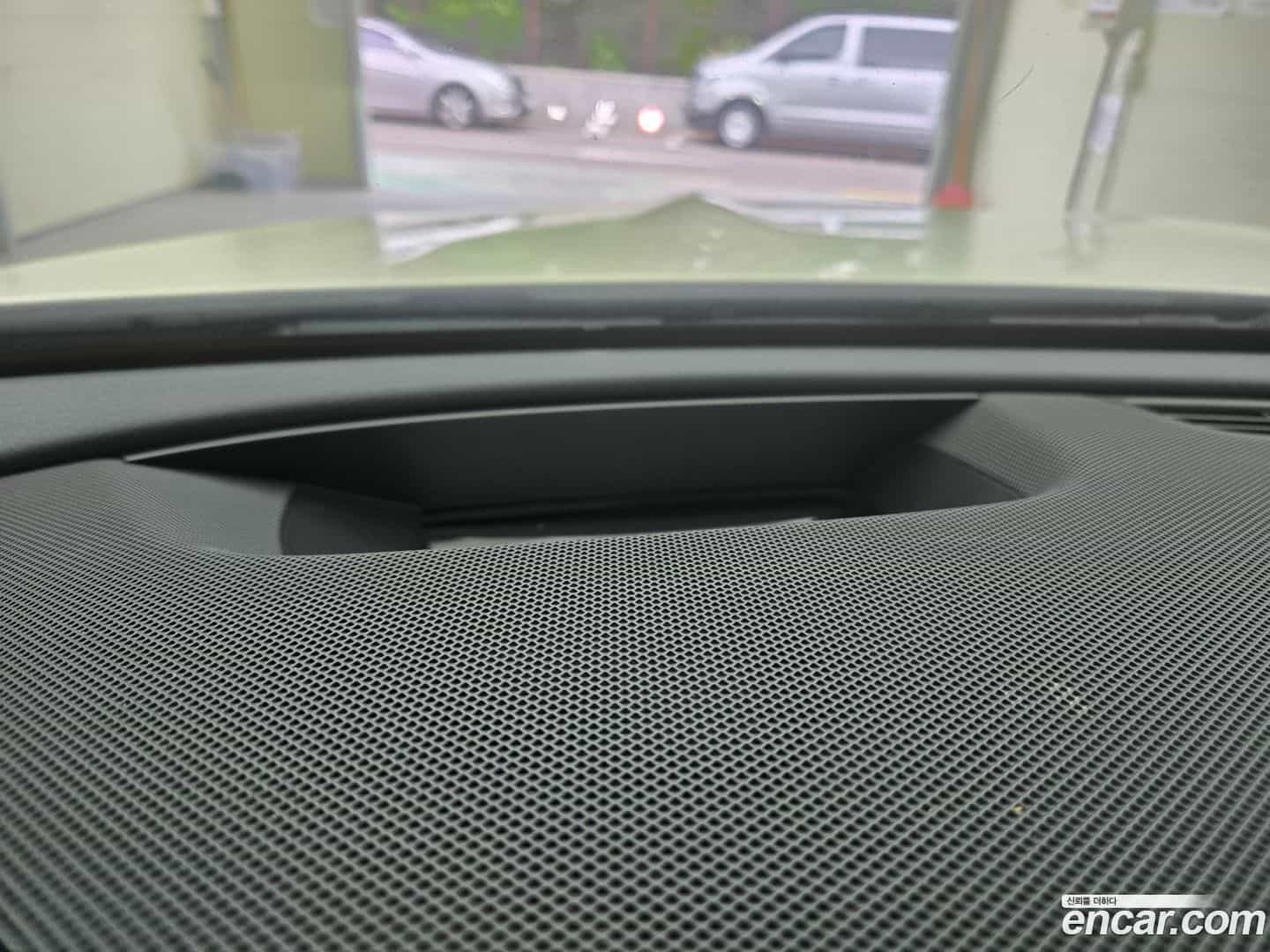 E-Class Mercedes-Benz 2022.7-OPTION-022