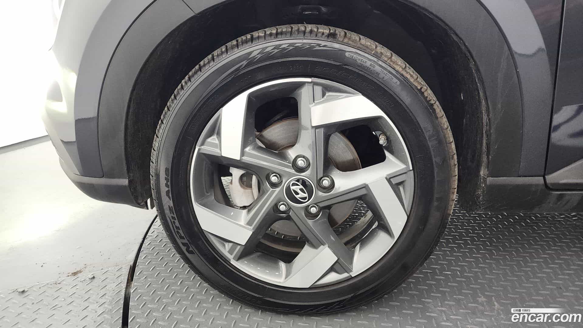 Venue Hyundai 2019.7-OUTER-005