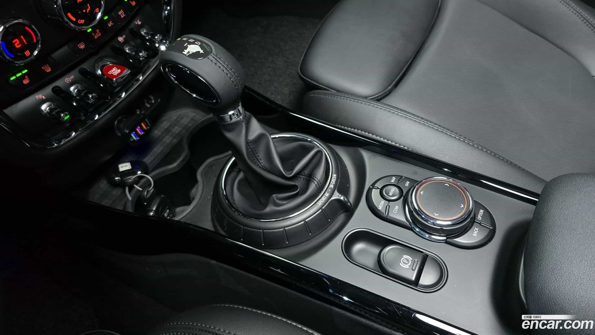 Clubman Mini 2017.7-INNER-009
