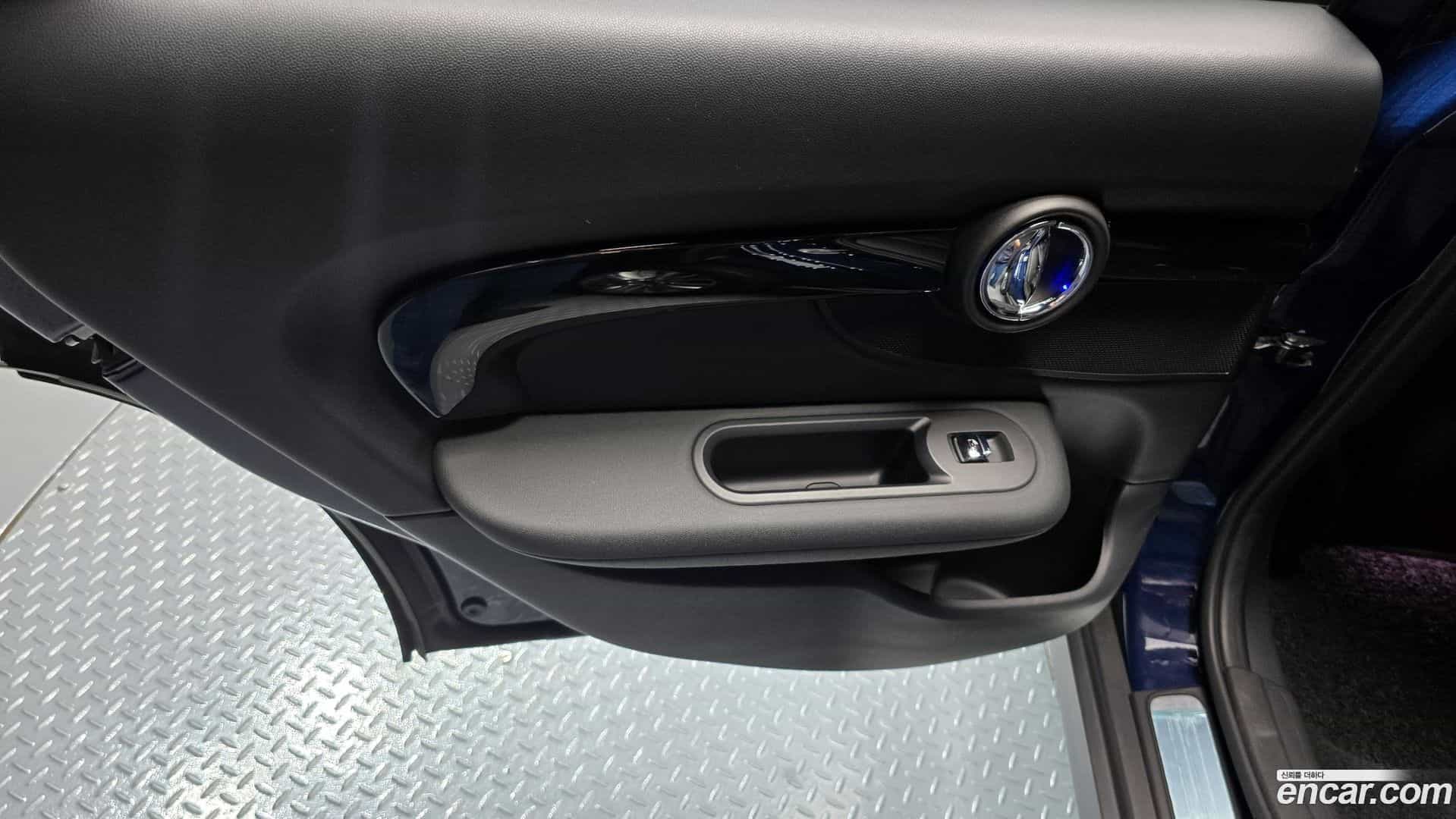 Clubman Mini 2017.7-INNER-035