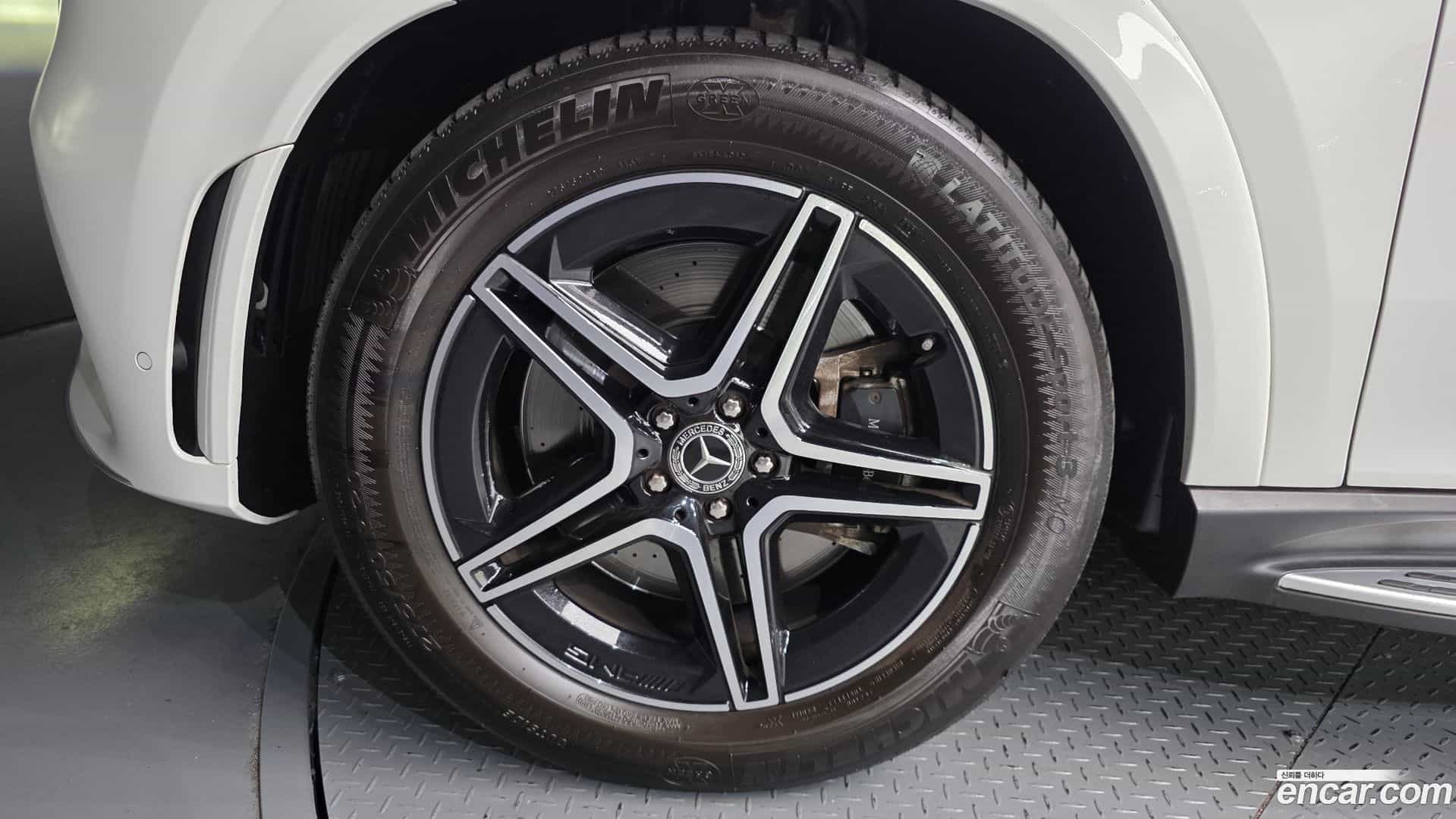 GLE-Class Mercedes-Benz 2021.3-OUTER-005